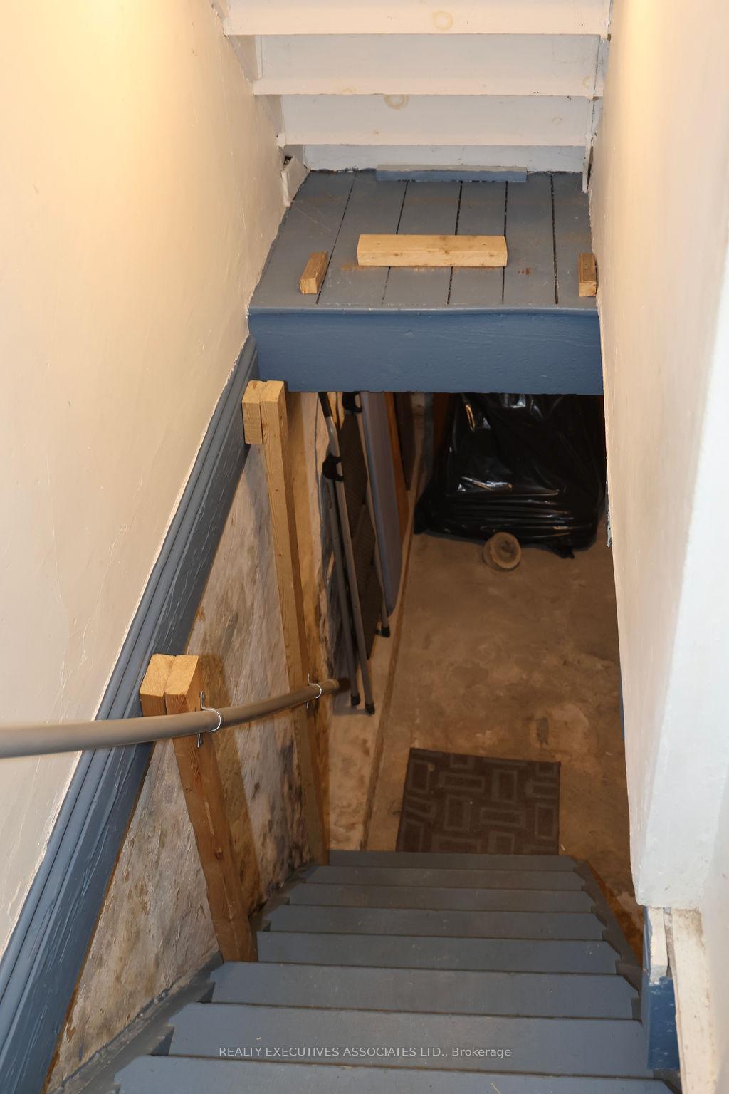 Photo 11 of 476 Bolivar Street, Peterborough, Town Ward 3 — HOMEH