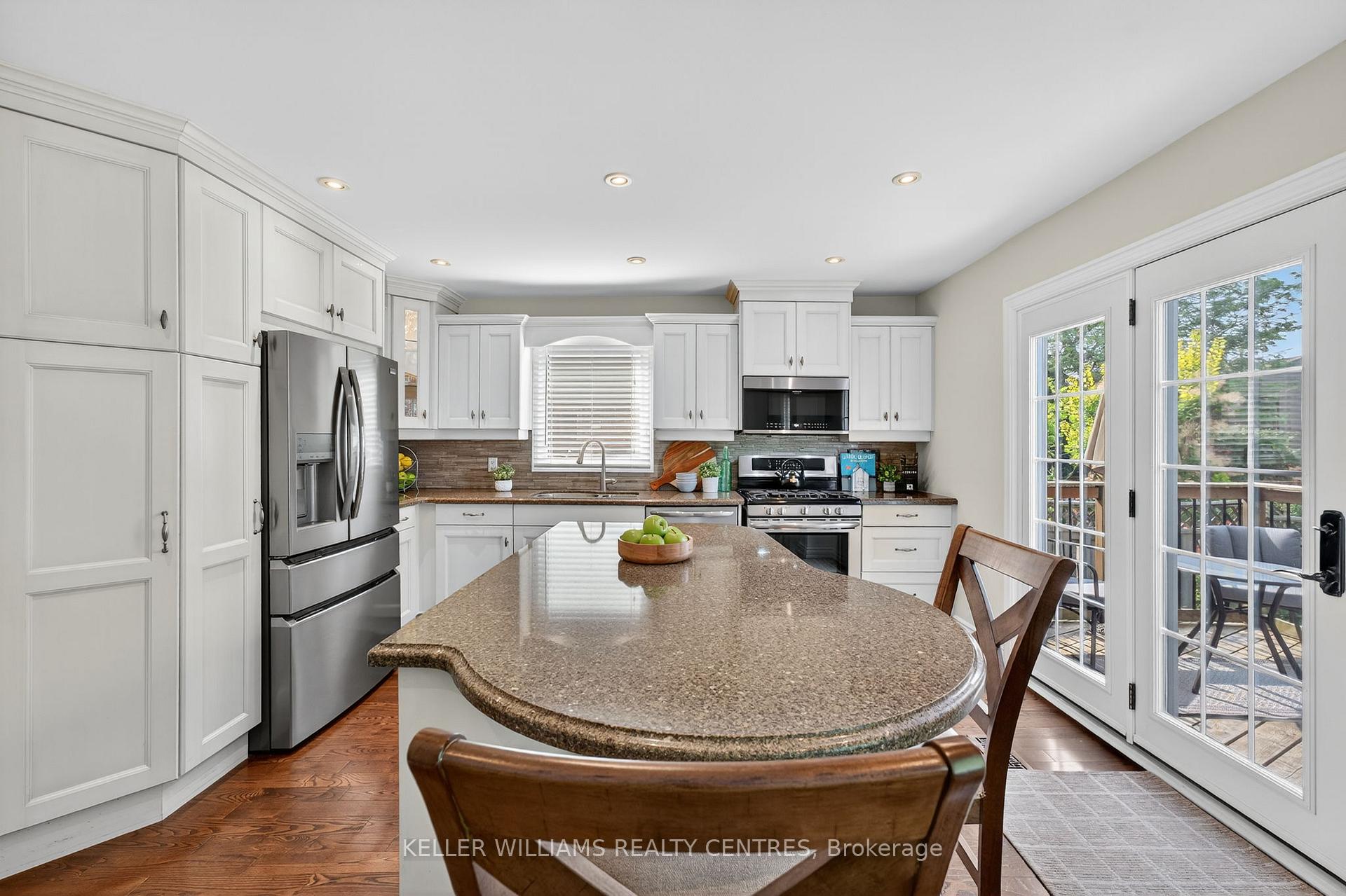 Photo 18 of 42 Buchanan Crescent, Aurora, Aurora Village — HOMEH