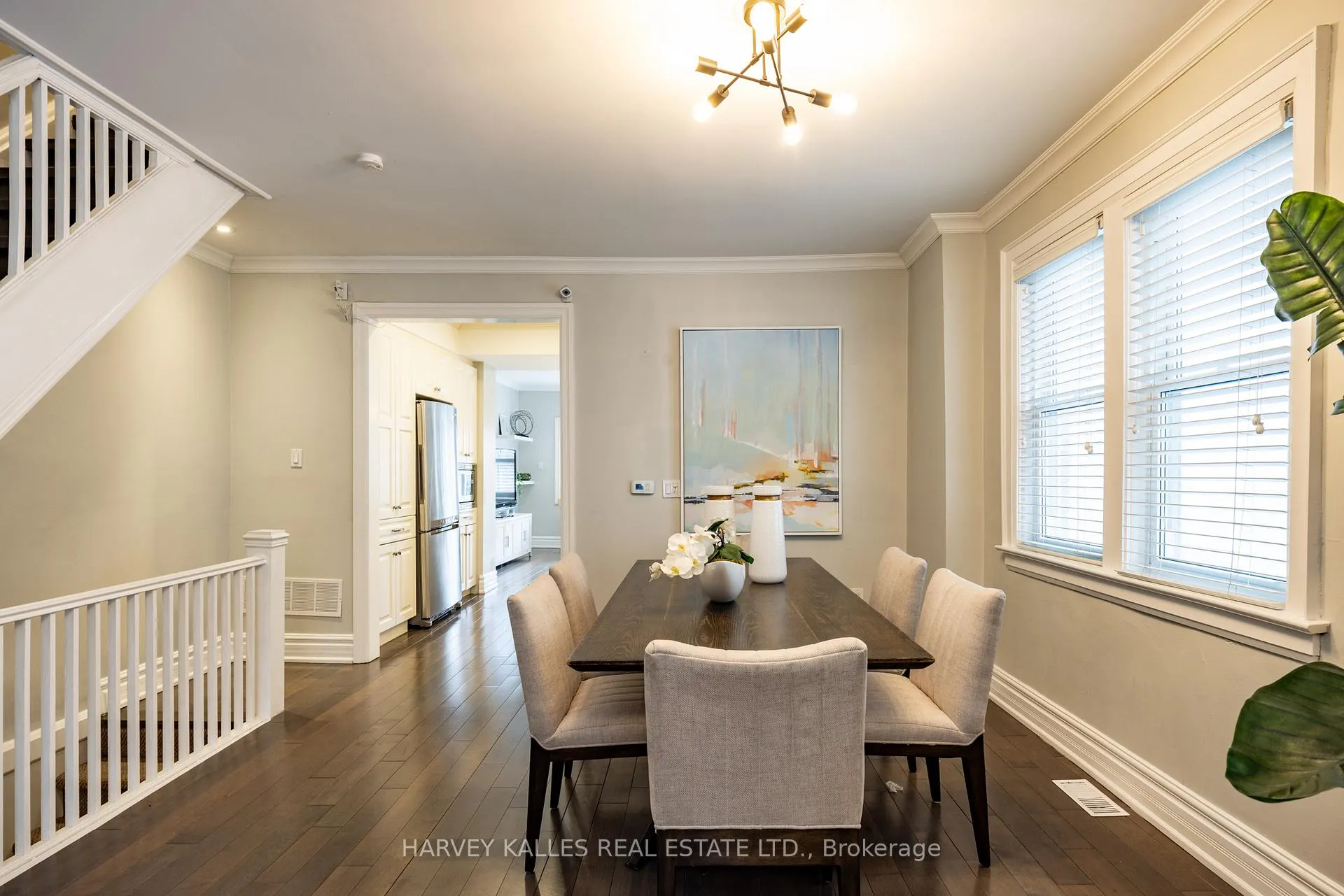 Photo 9 of 253 Broadway Avenue, Toronto, Mount Pleasant East — HOMEH