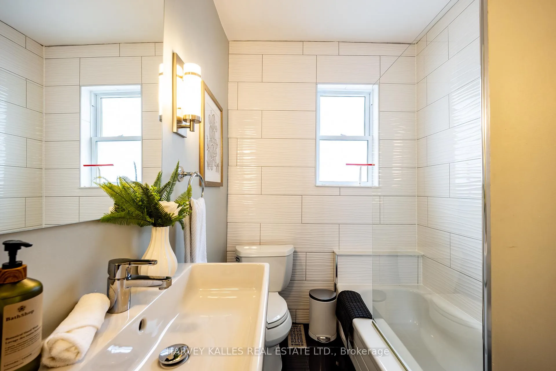 Photo 34 of 253 Broadway Avenue, Toronto, Mount Pleasant East — HOMEH
