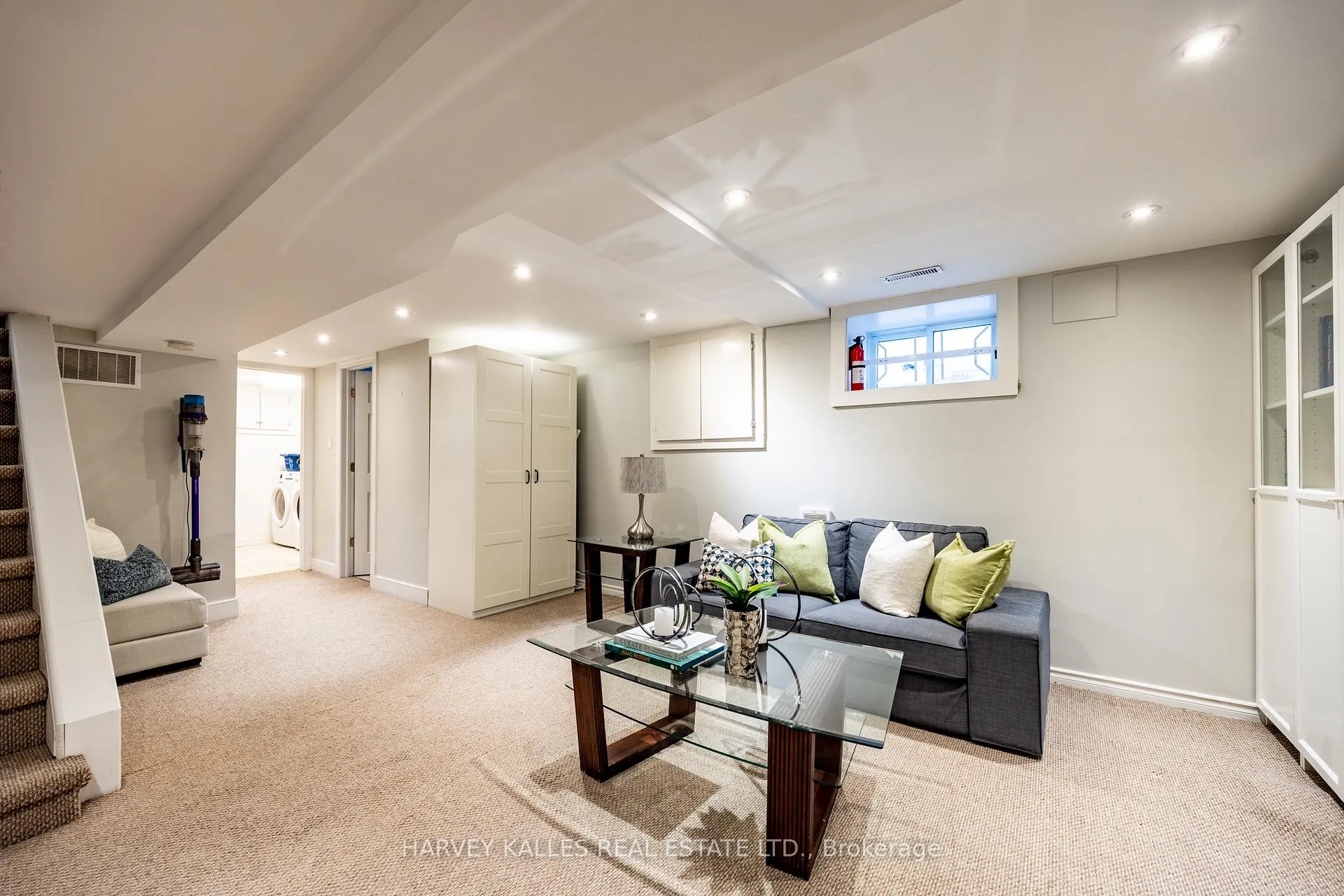 Photo 37 of 253 Broadway Avenue, Toronto, Mount Pleasant East — HOMEH