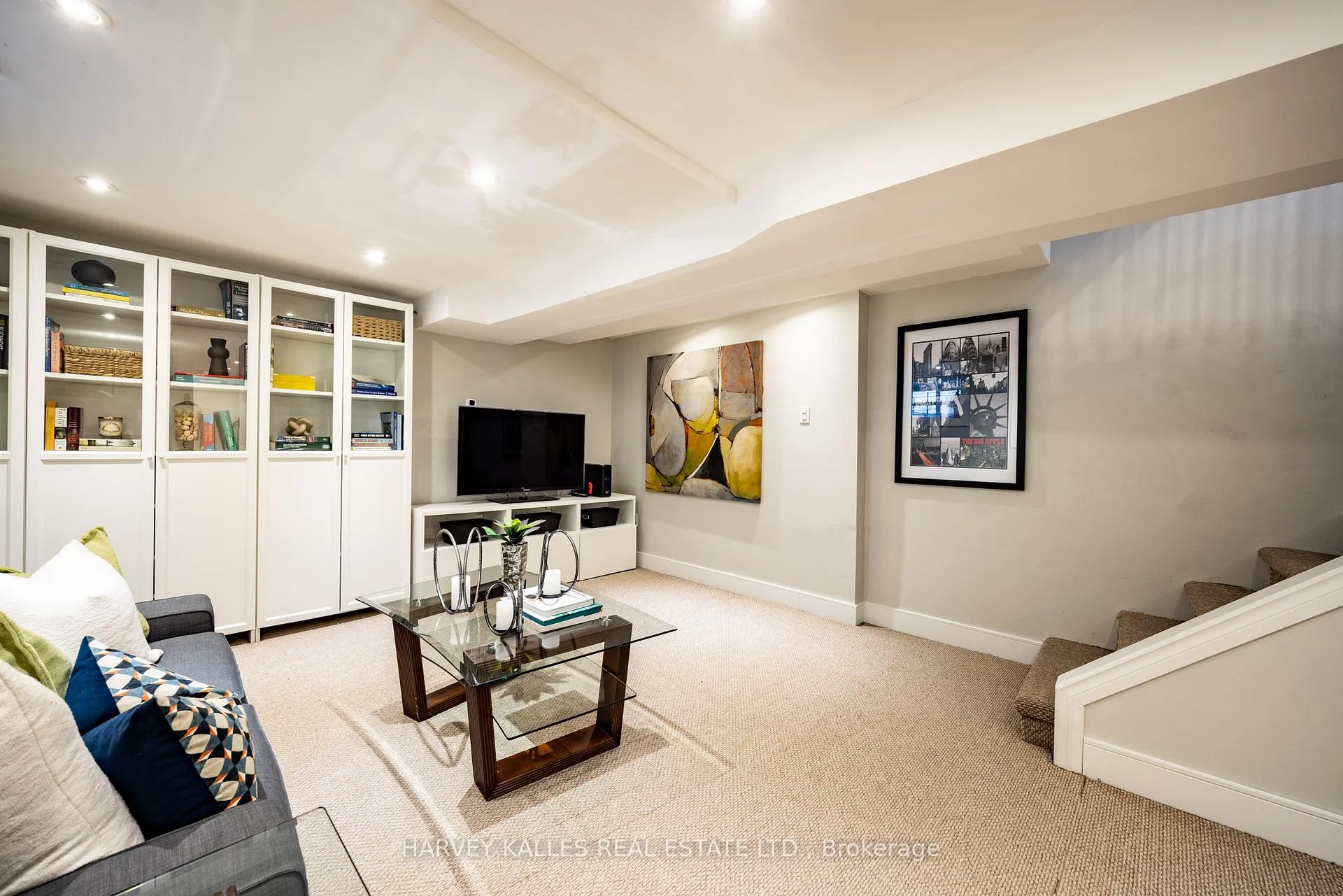 Photo 41 of 253 Broadway Avenue, Toronto, Mount Pleasant East — HOMEH