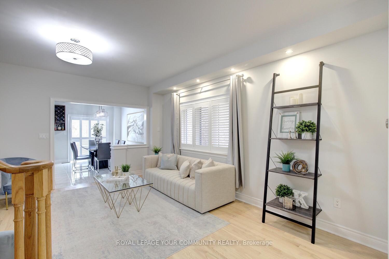 Photo 8 of 164 Chayna Crescent, Vaughan, Patterson — HOMEH