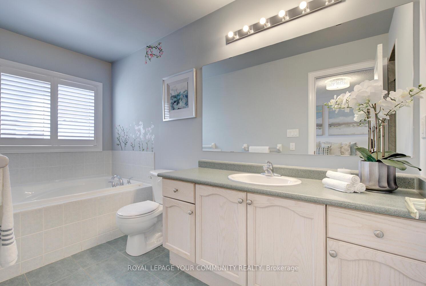 Photo 32 of 164 Chayna Crescent, Vaughan, Patterson — HOMEH