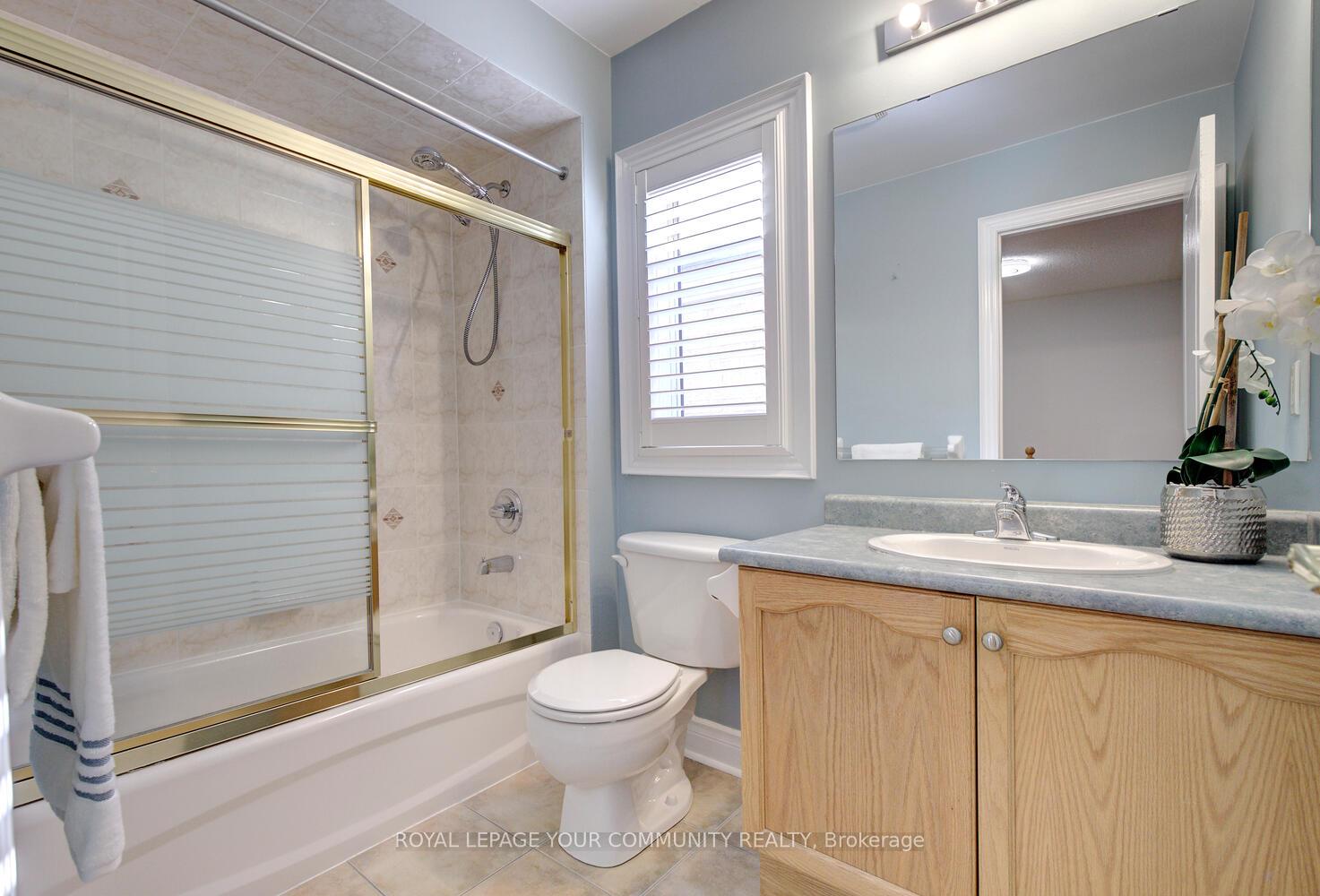Photo 34 of 164 Chayna Crescent, Vaughan, Patterson — HOMEH