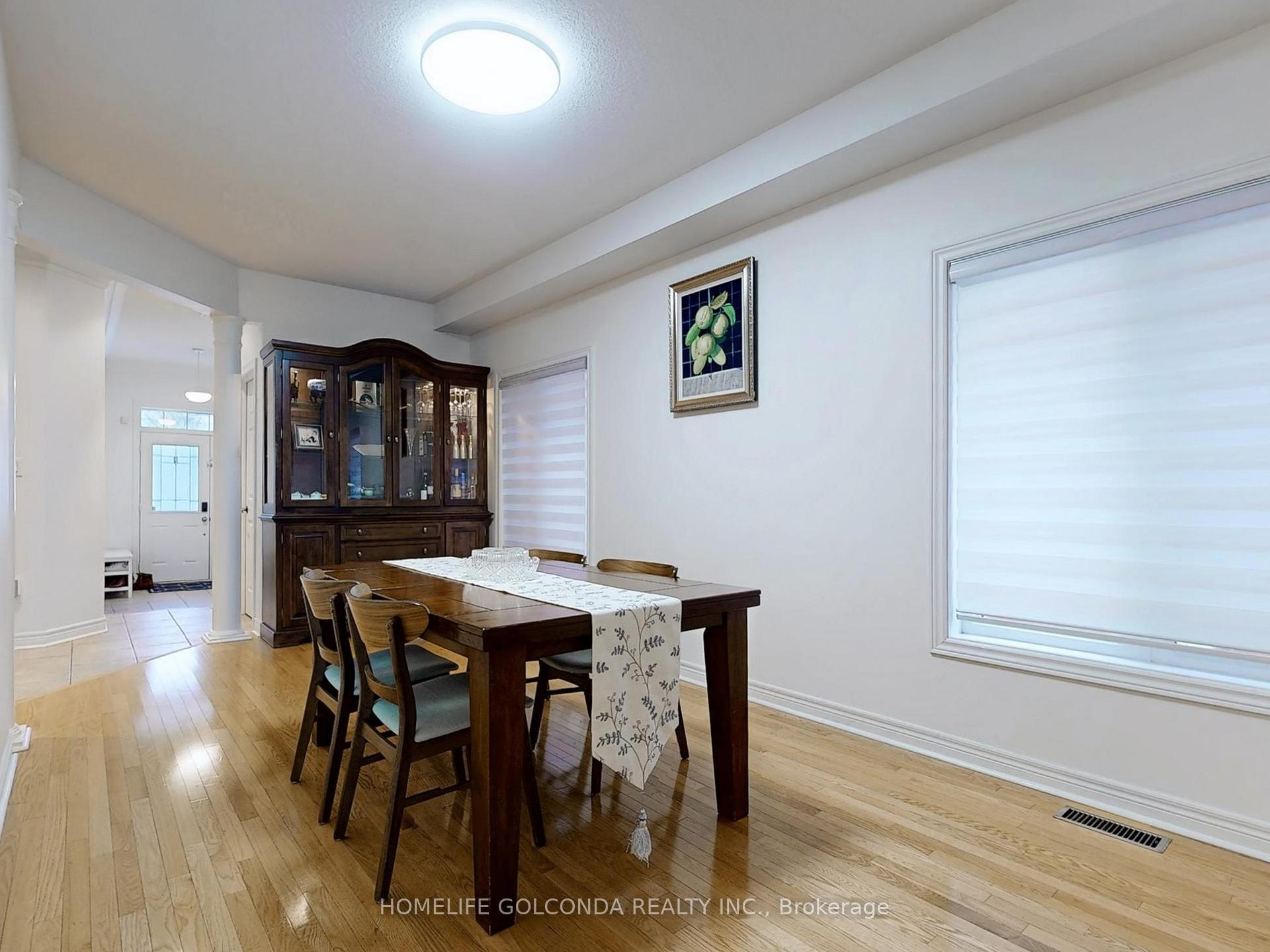 Photo 7 of 12 White Spruce Crescent, Vaughan, Patterson — HOMEH