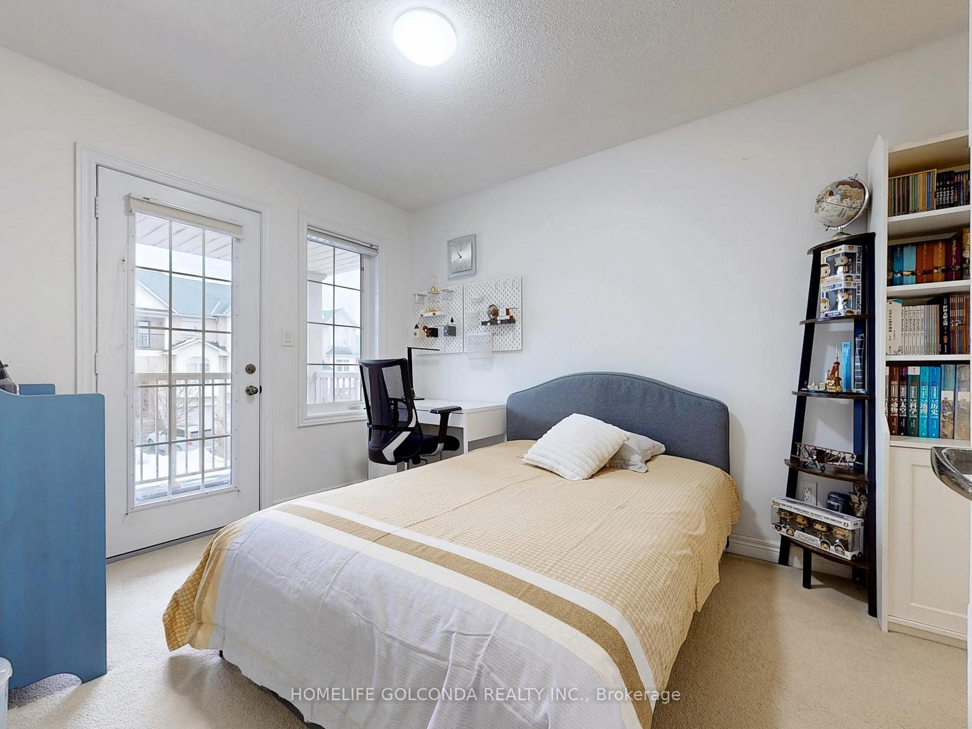 Photo 21 of 12 White Spruce Crescent, Vaughan, Patterson — HOMEH