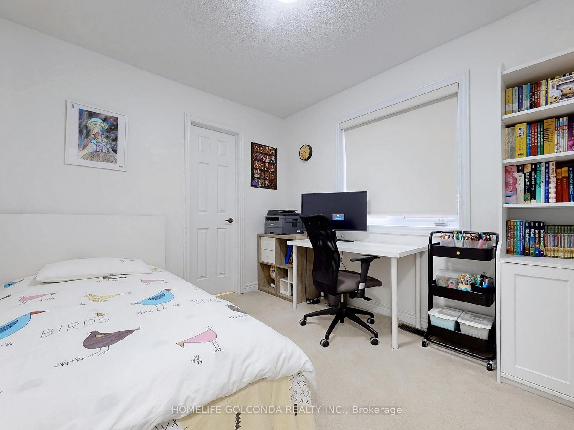 Photo 26 of 12 White Spruce Crescent, Vaughan, Patterson — HOMEH