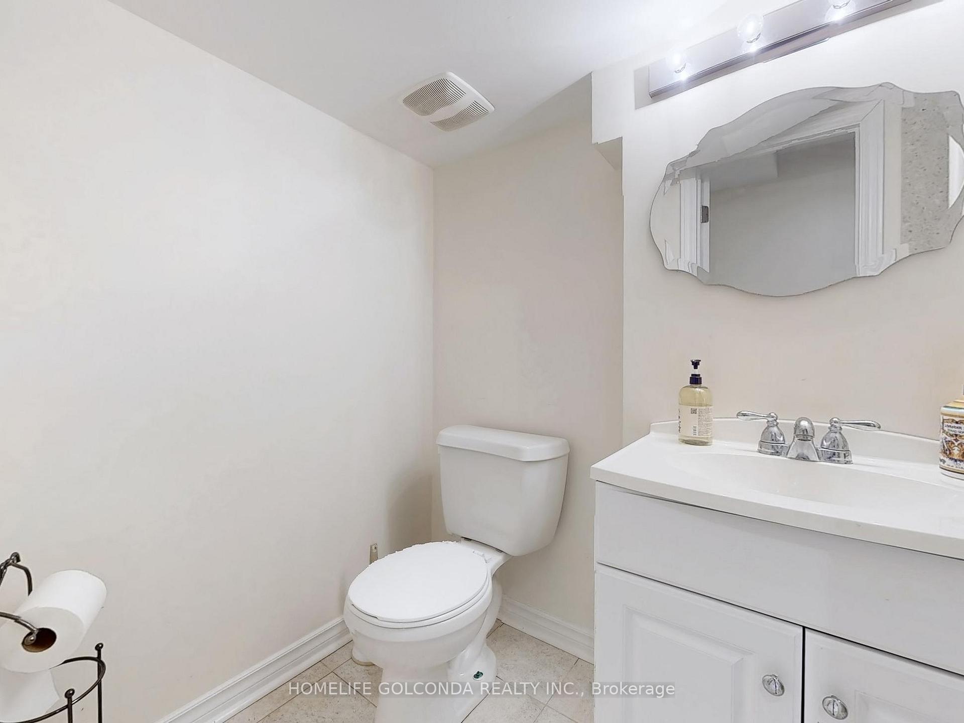 Photo 38 of 12 White Spruce Crescent, Vaughan, Patterson — HOMEH