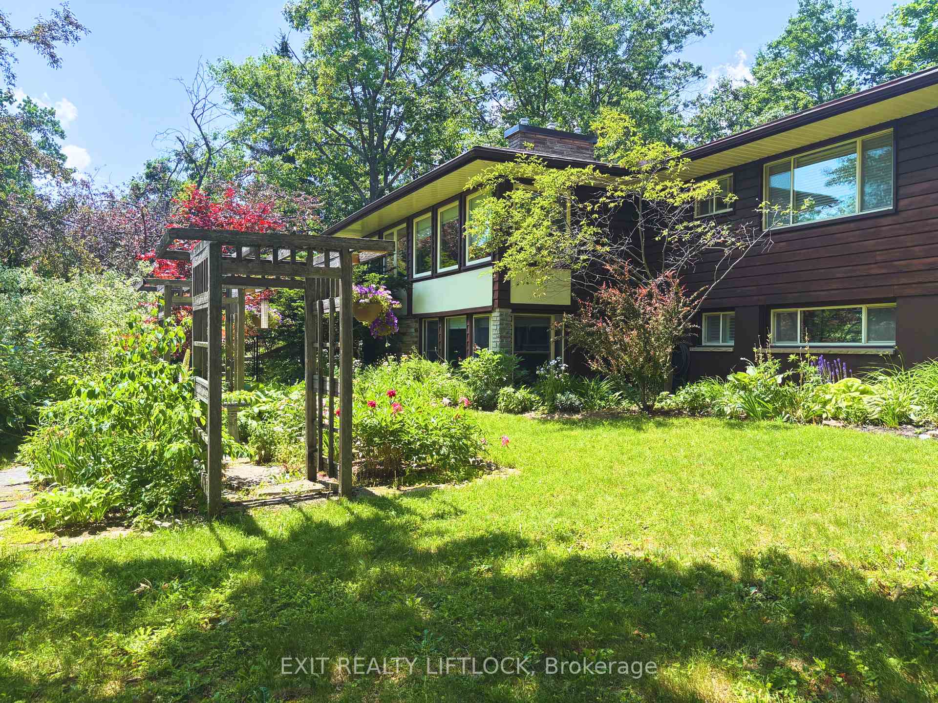 Photo 1 of 78 Edgewood Road, Peterborough, Monaghan Ward 2 — HOMEH