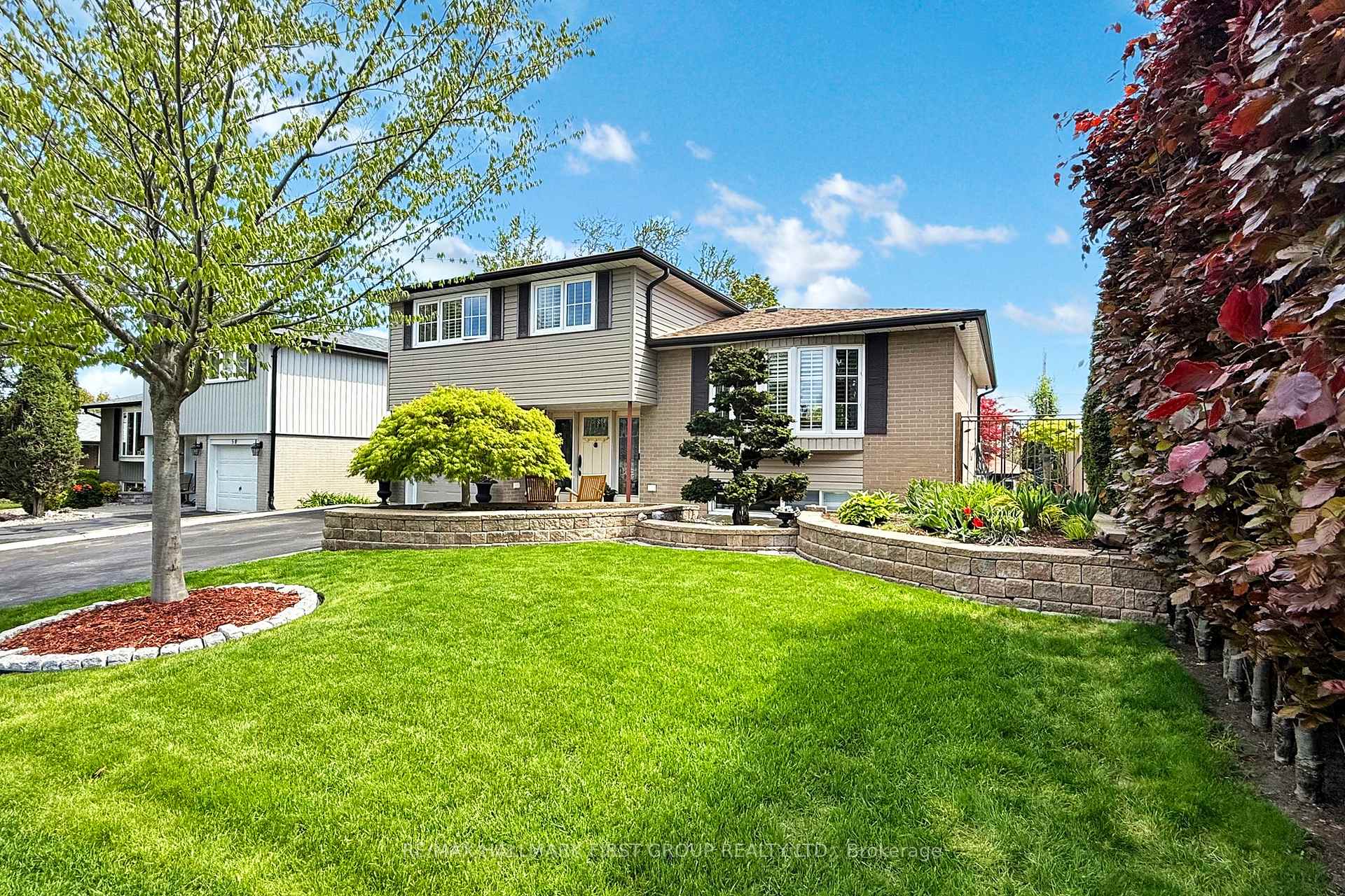 Photo 1 of 48 Crawford Drive, Ajax, South East — HOMEH