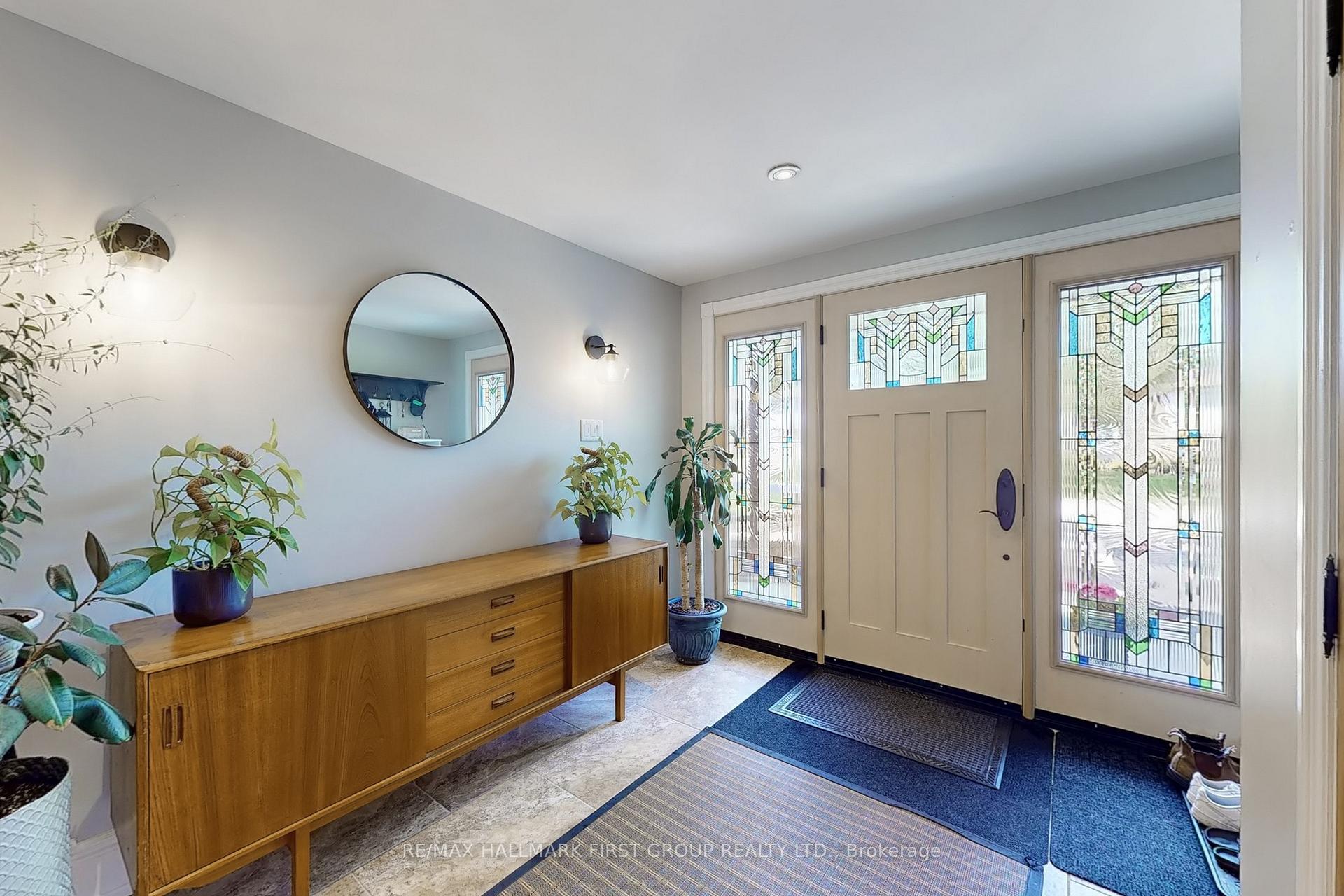Photo 4 of 48 Crawford Drive, Ajax, South East — HOMEH