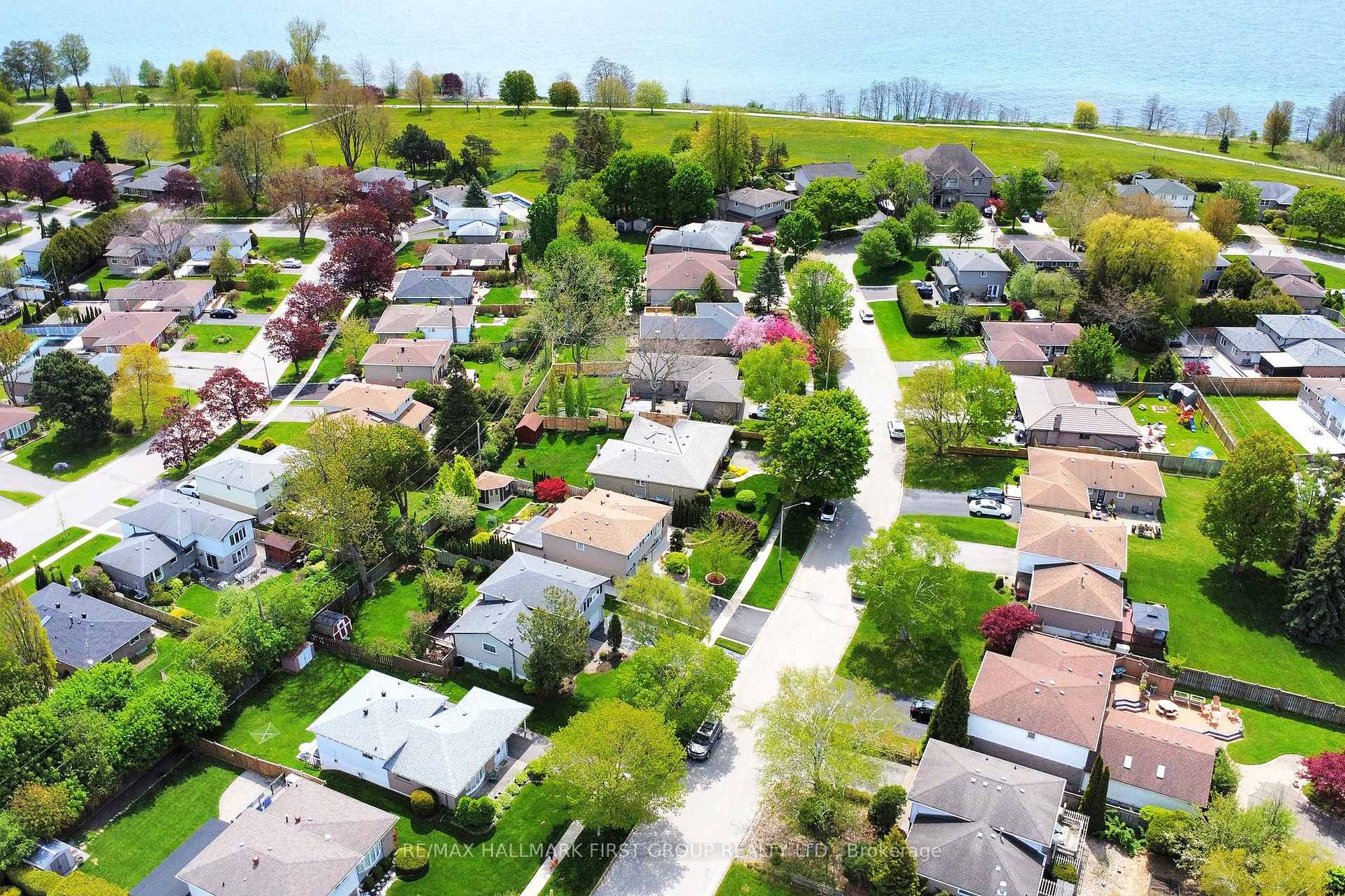 Photo 41 of 48 Crawford Drive, Ajax, South East — HOMEH