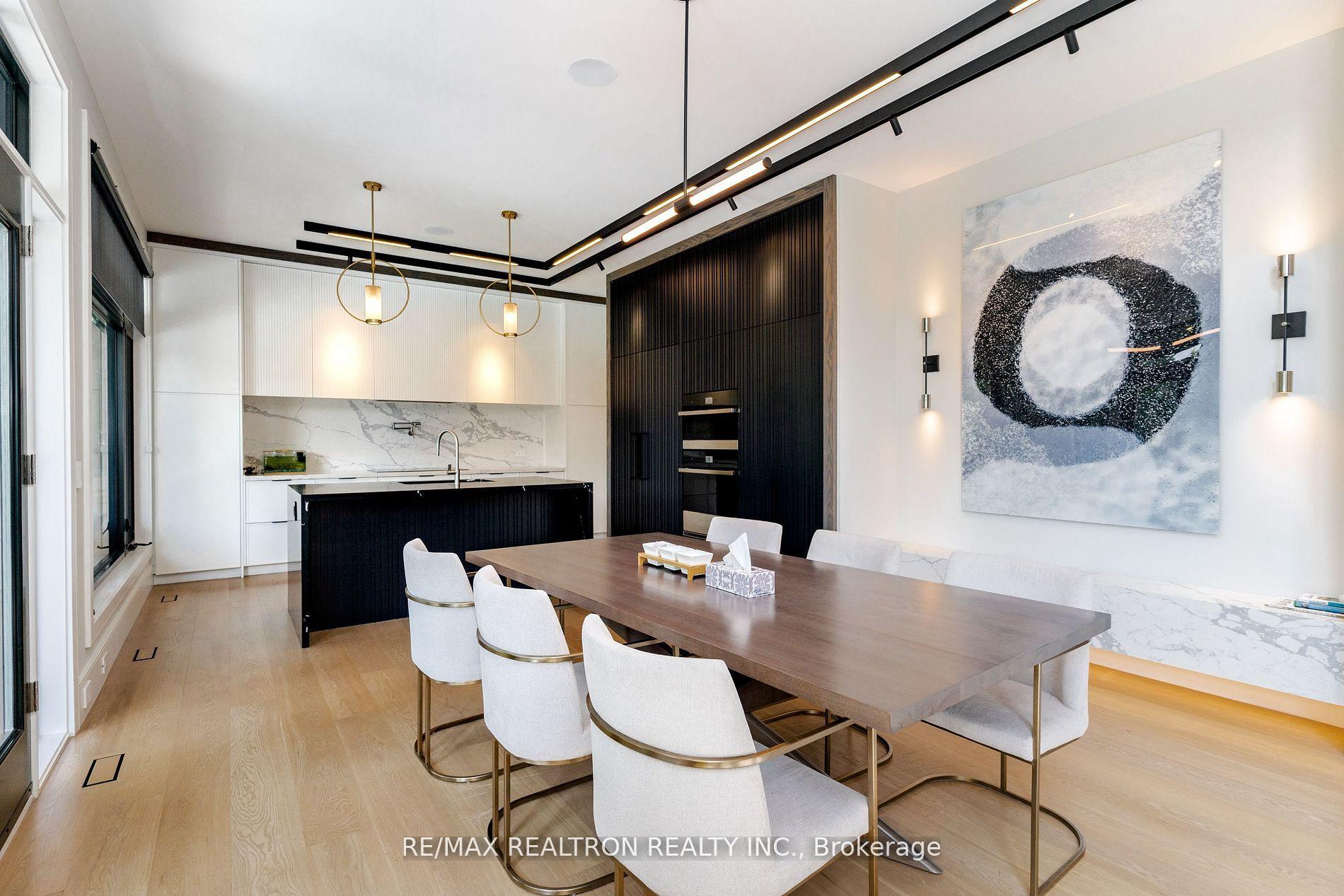 Photo 11 of 17 Malaren Road, Vaughan, Maple — HOMEH