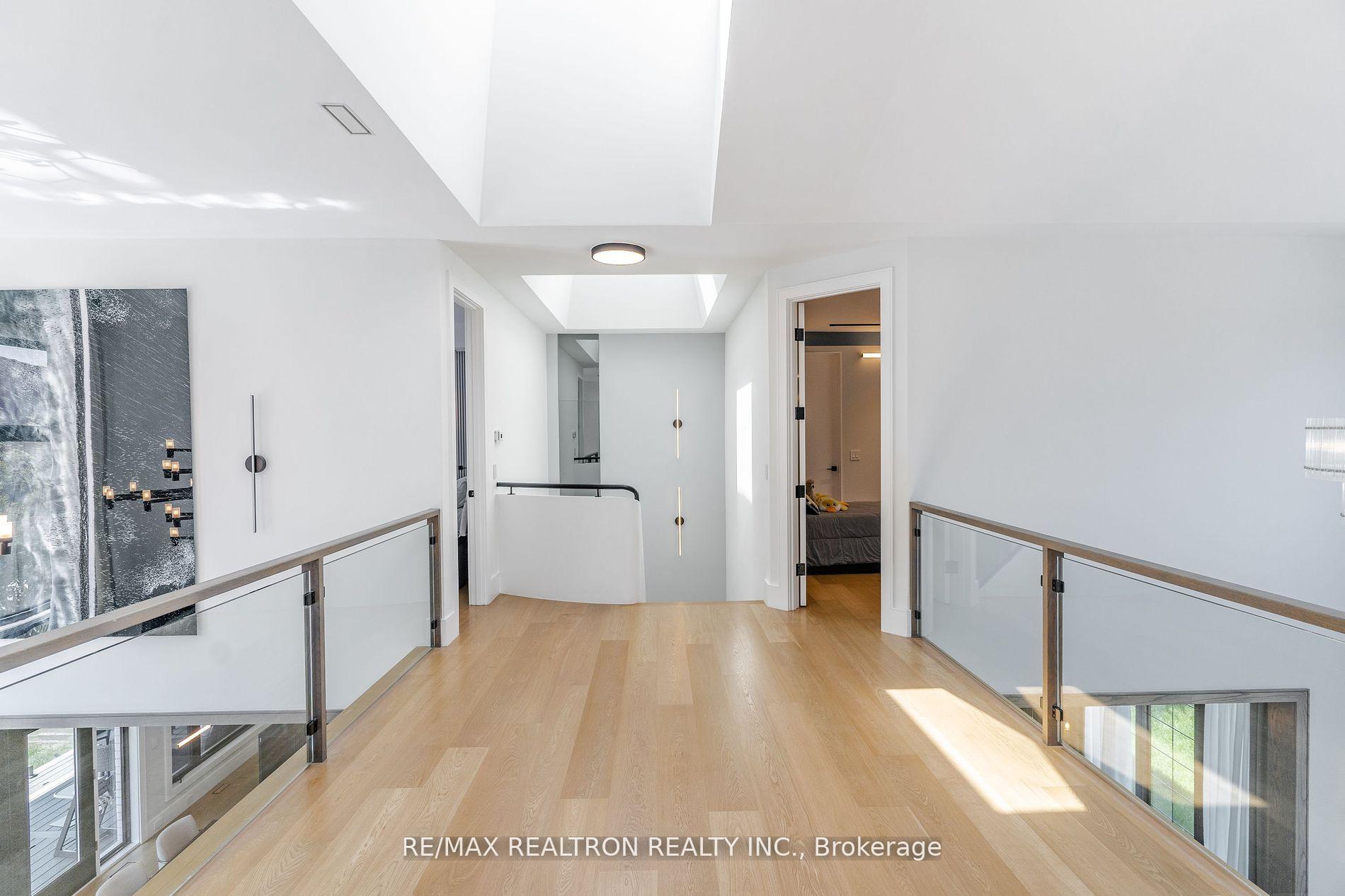 Photo 16 of 17 Malaren Road, Vaughan, Maple — HOMEH
