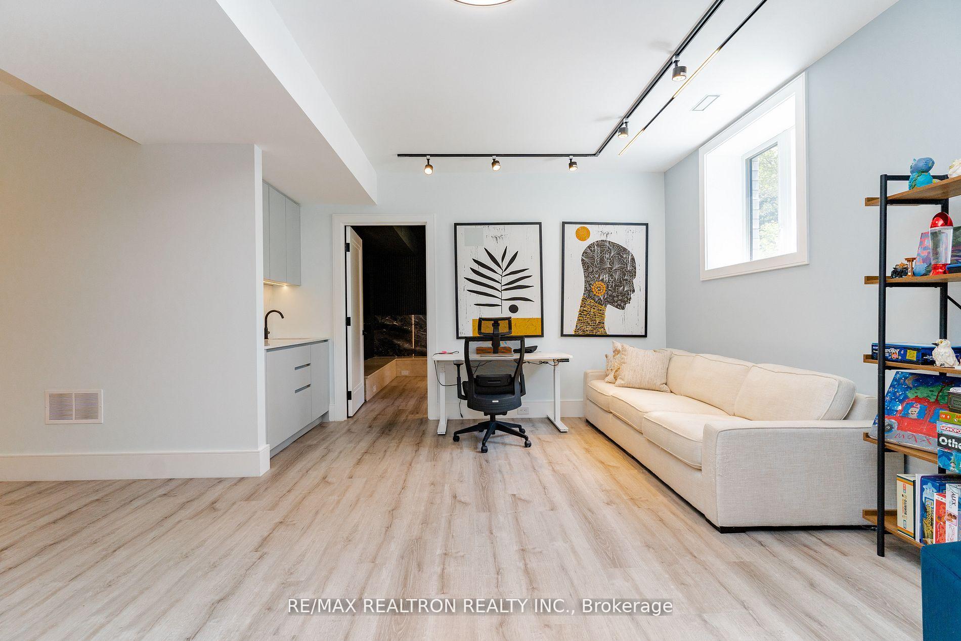 Photo 29 of 17 Malaren Road, Vaughan, Maple — HOMEH