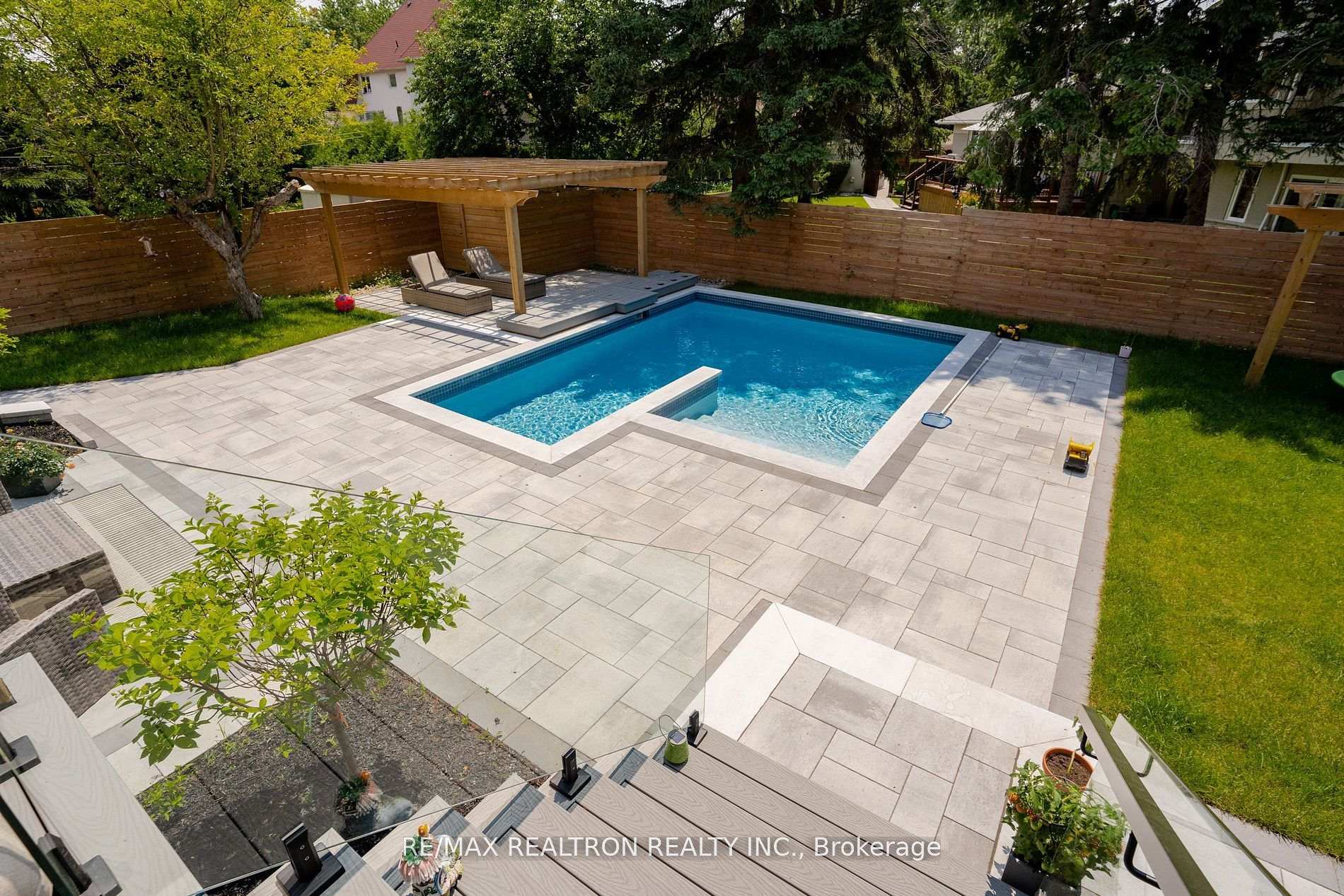 Photo 34 of 17 Malaren Road, Vaughan, Maple — HOMEH