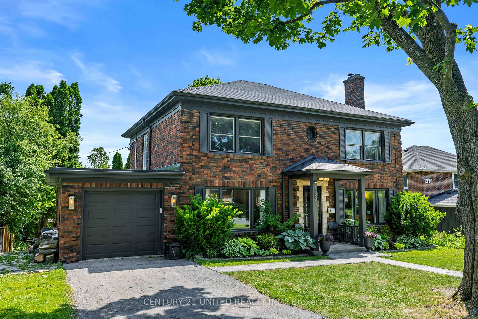 Photo 1 of 1382 Gordon Avenue, Peterborough, Town Ward 3 — HOMEH