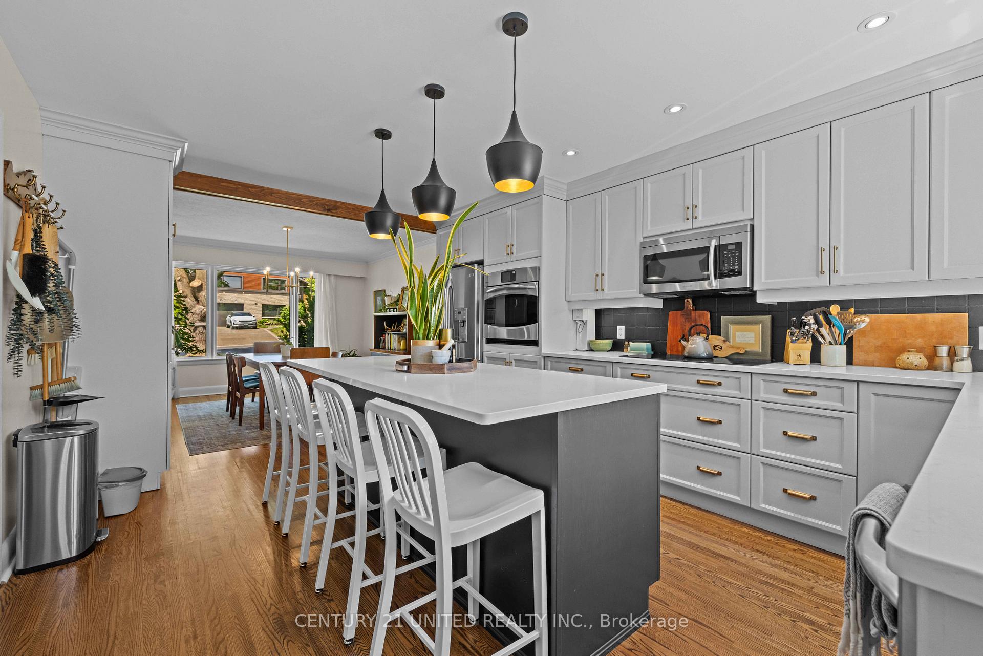 Photo 10 of 1382 Gordon Avenue, Peterborough, Town Ward 3 — HOMEH