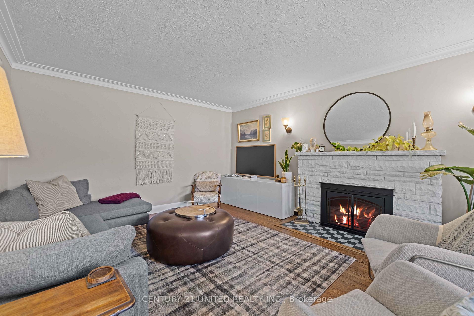 Photo 15 of 1382 Gordon Avenue, Peterborough, Town Ward 3 — HOMEH