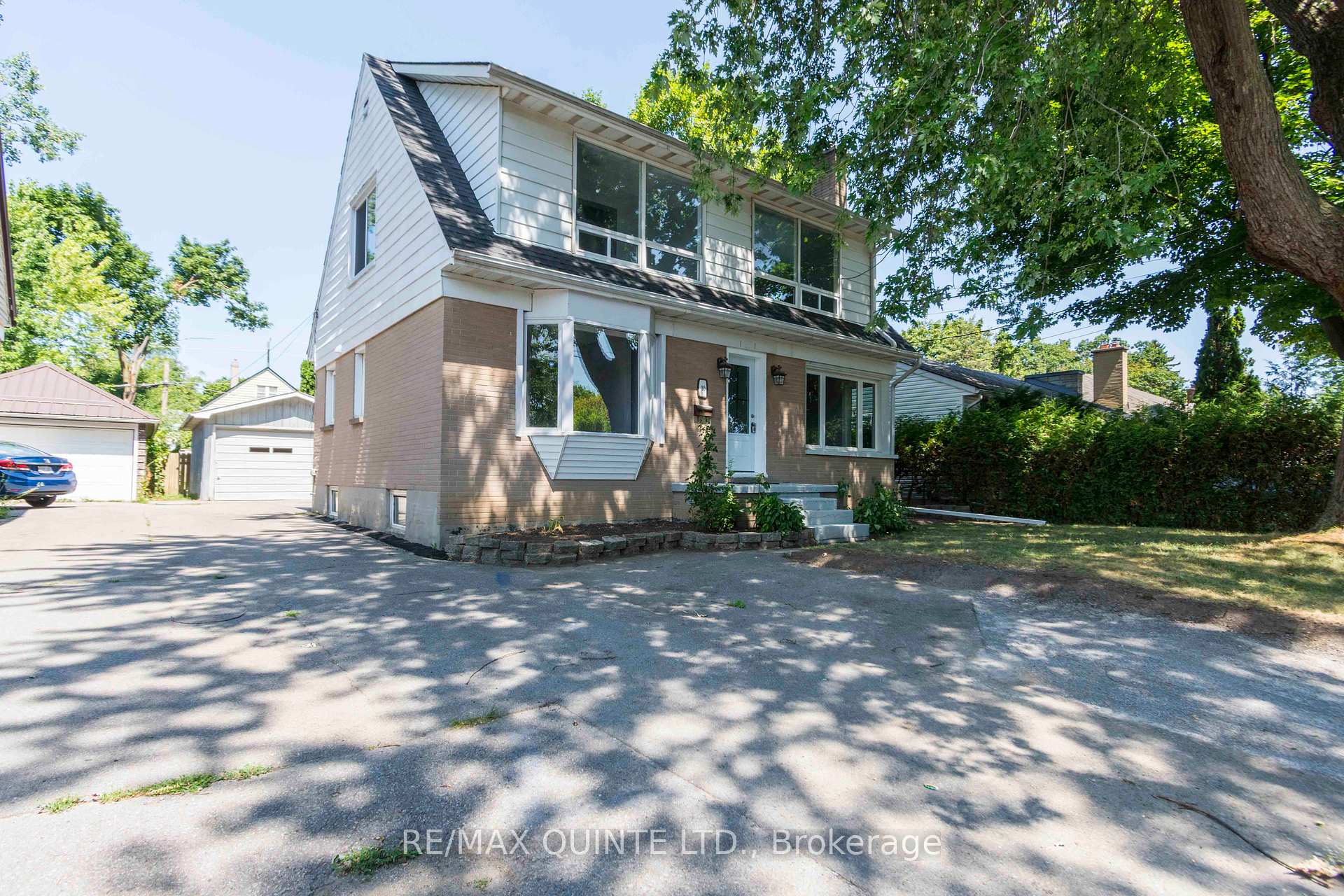 Photo 4 of 30 Southview Avenue, Belleville, Belleville Ward — HOMEH
