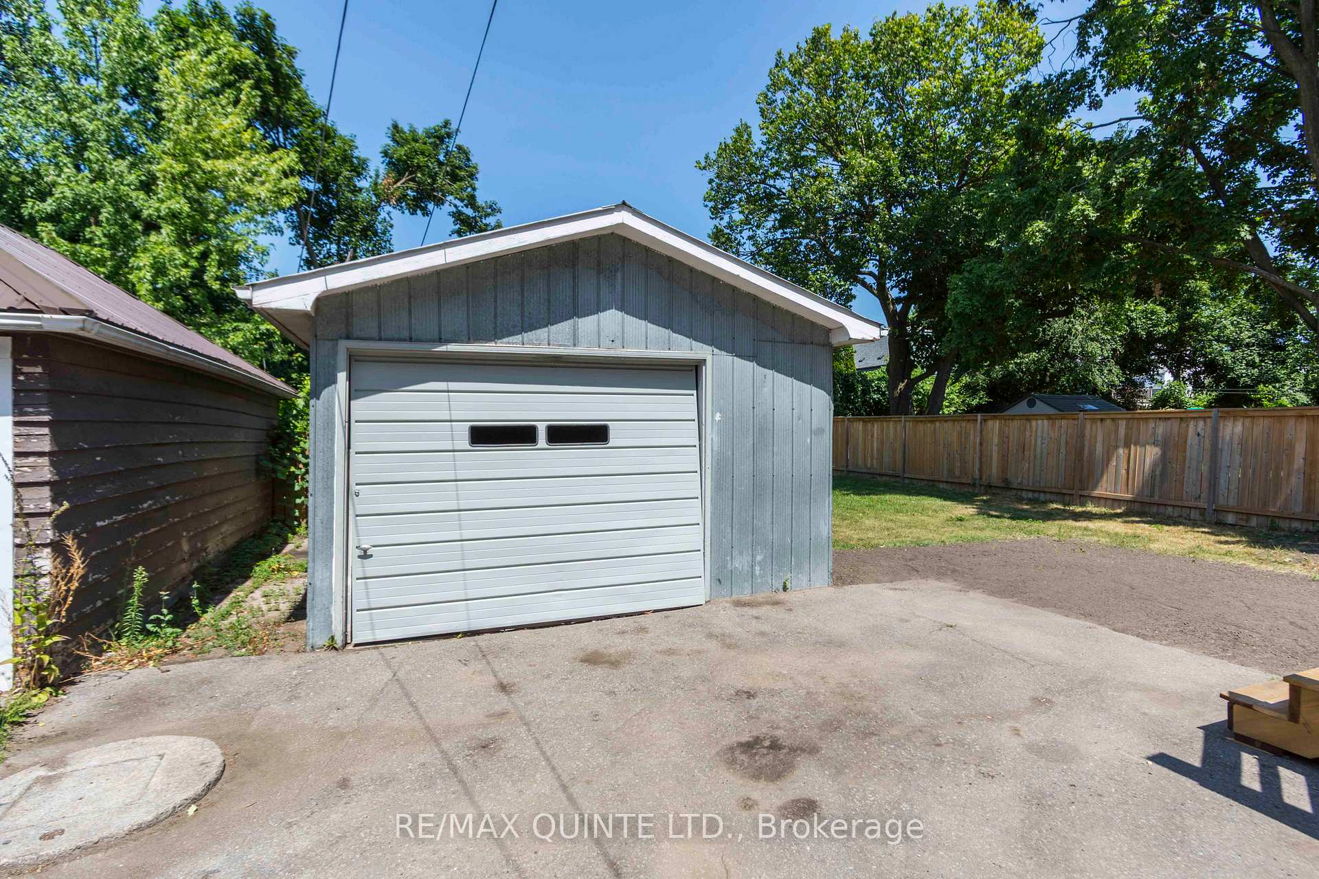 Photo 23 of 30 Southview Avenue, Belleville, Belleville Ward — HOMEH
