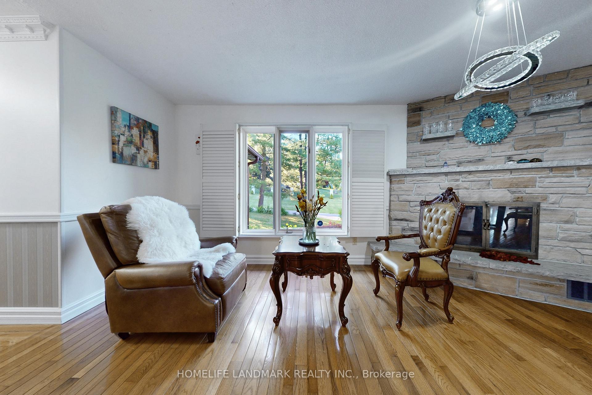 Photo 10 of 11 Marcus Court, Vaughan, Rural Vaughan — HOMEH