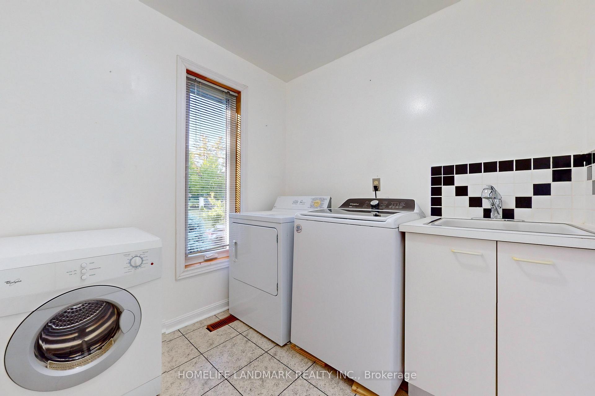 Photo 18 of 11 Marcus Court, Vaughan, Rural Vaughan — HOMEH