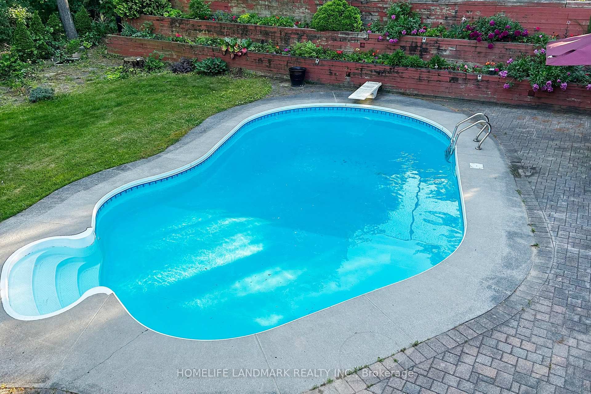Photo 43 of 11 Marcus Court, Vaughan, Rural Vaughan — HOMEH