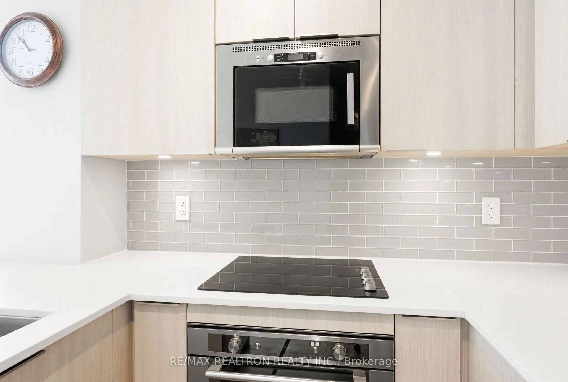 Photo 9 of Unit 305, 99 Eagle Rock Way, Vaughan, Rural Vaughan — HOMEH