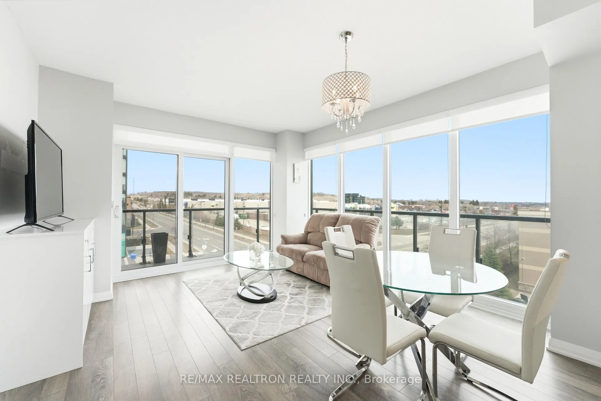 Photo 13 of Unit 305, 99 Eagle Rock Way, Vaughan, Rural Vaughan — HOMEH