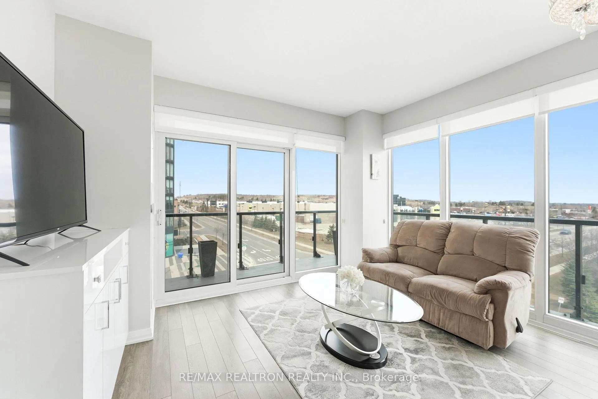 Photo 14 of Unit 305, 99 Eagle Rock Way, Vaughan, Rural Vaughan — HOMEH