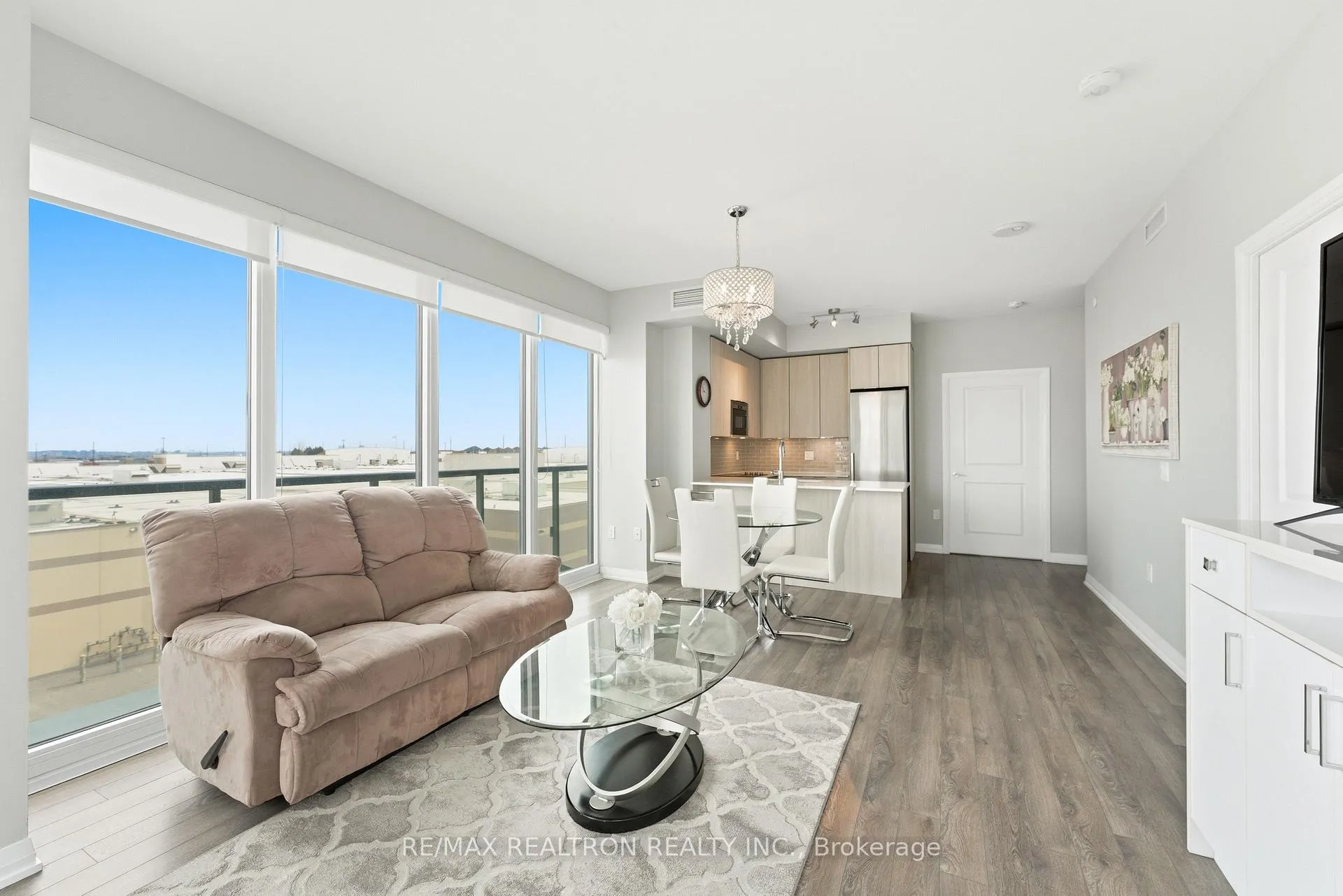 Photo 17 of Unit 305, 99 Eagle Rock Way, Vaughan, Rural Vaughan — HOMEH