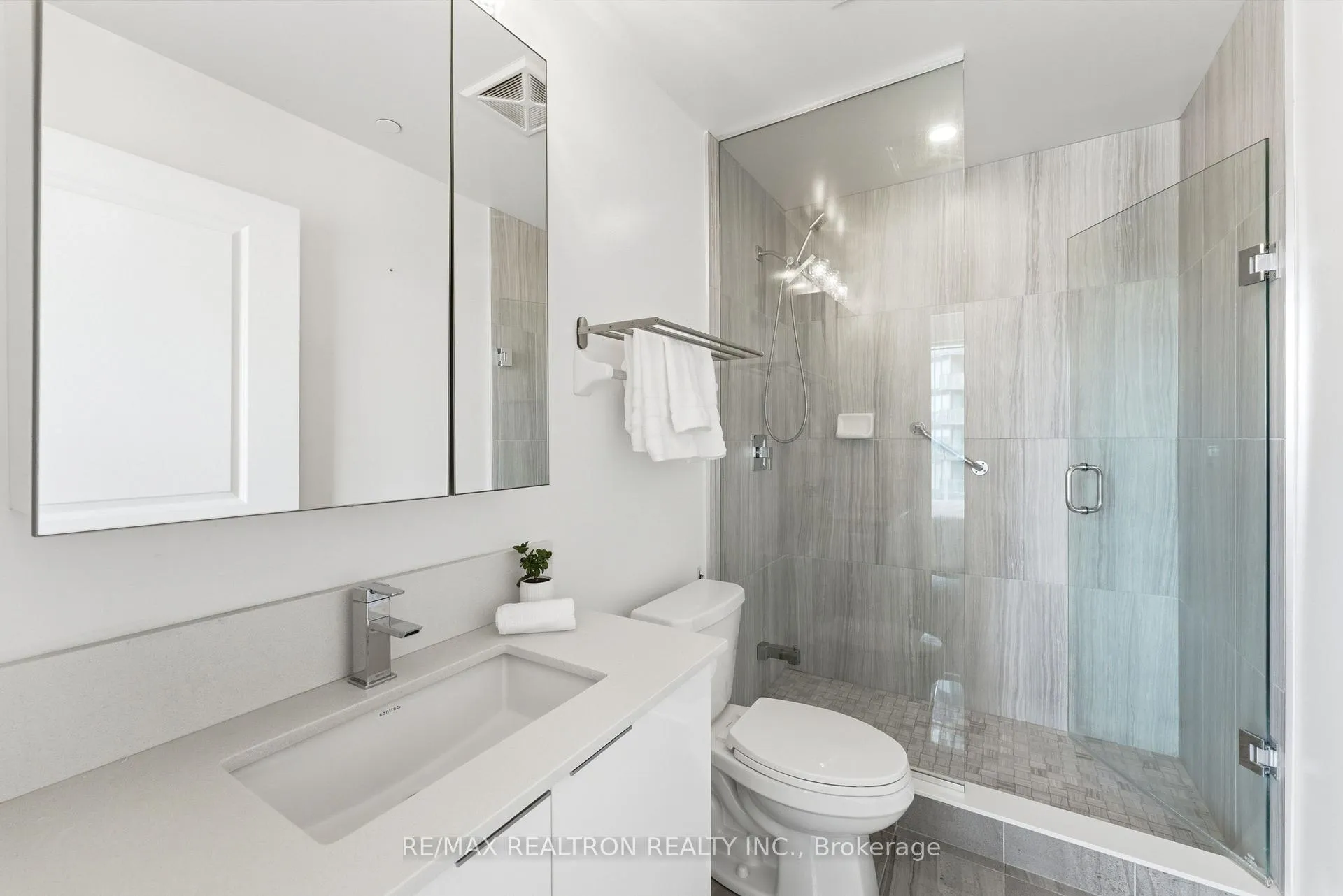 Photo 20 of Unit 305, 99 Eagle Rock Way, Vaughan, Rural Vaughan — HOMEH