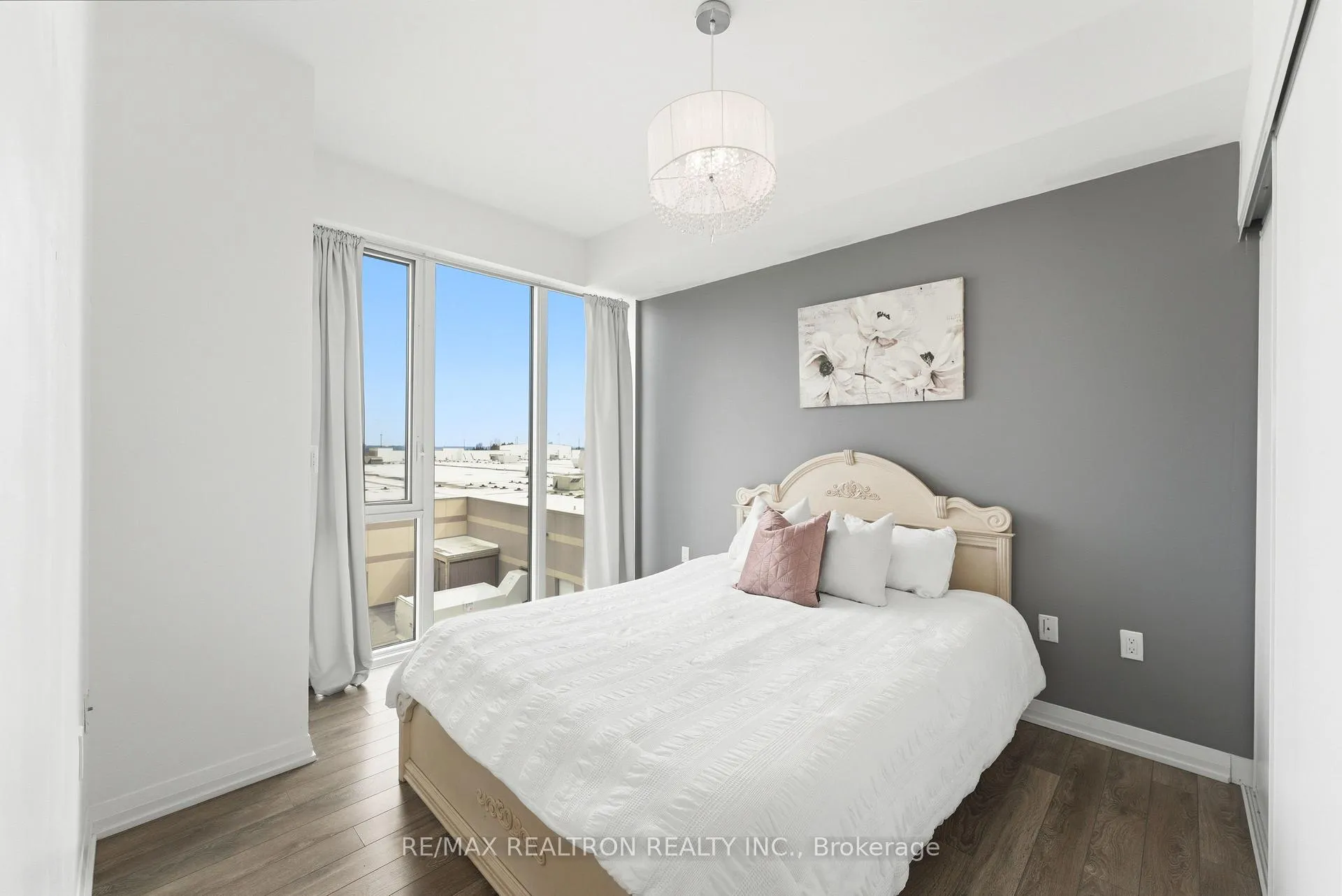 Photo 21 of Unit 305, 99 Eagle Rock Way, Vaughan, Rural Vaughan — HOMEH