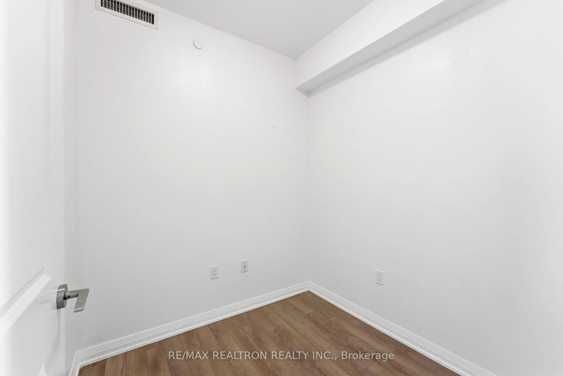 Photo 24 of Unit 305, 99 Eagle Rock Way, Vaughan, Rural Vaughan — HOMEH