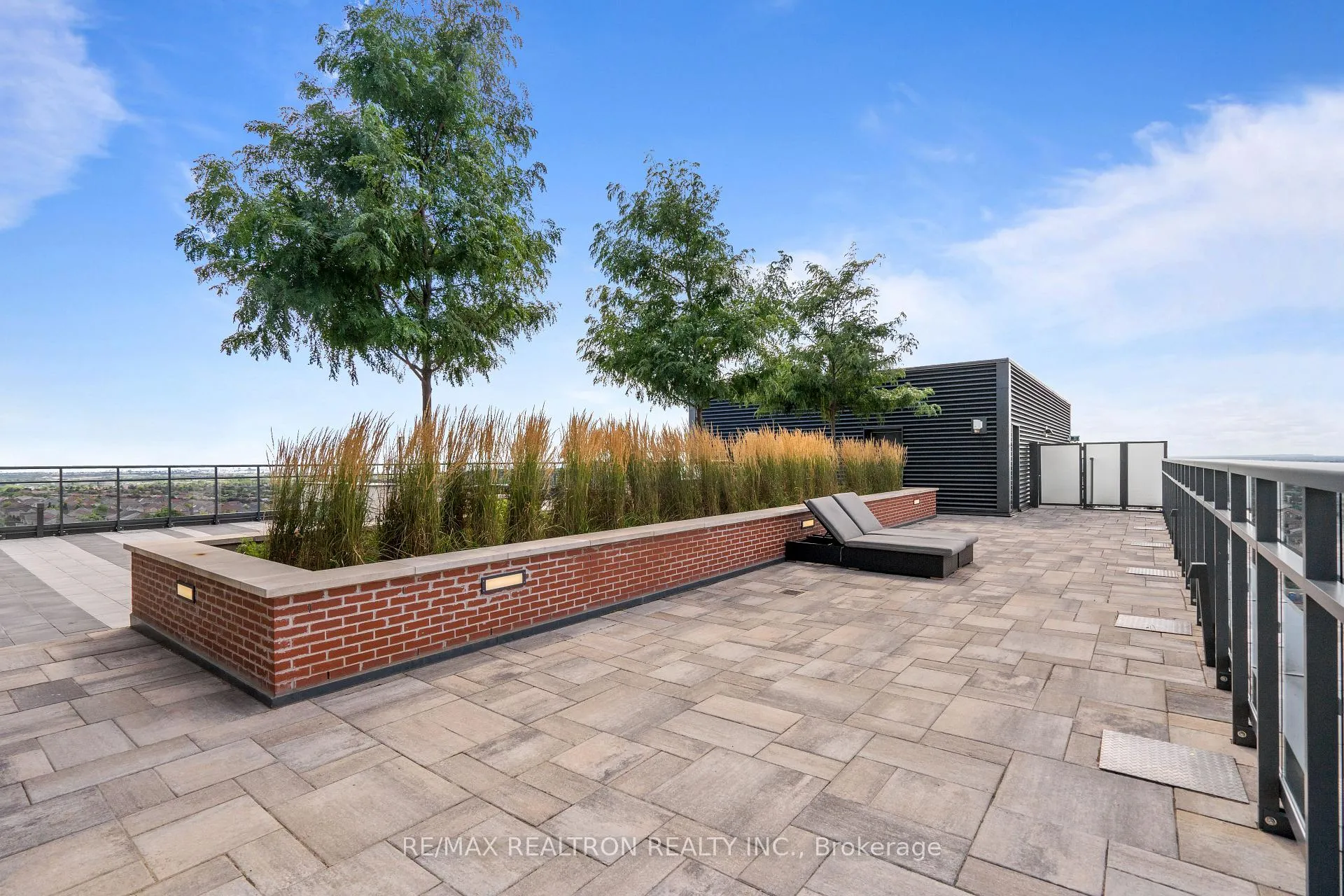 Photo 43 of Unit 305, 99 Eagle Rock Way, Vaughan, Rural Vaughan — HOMEH