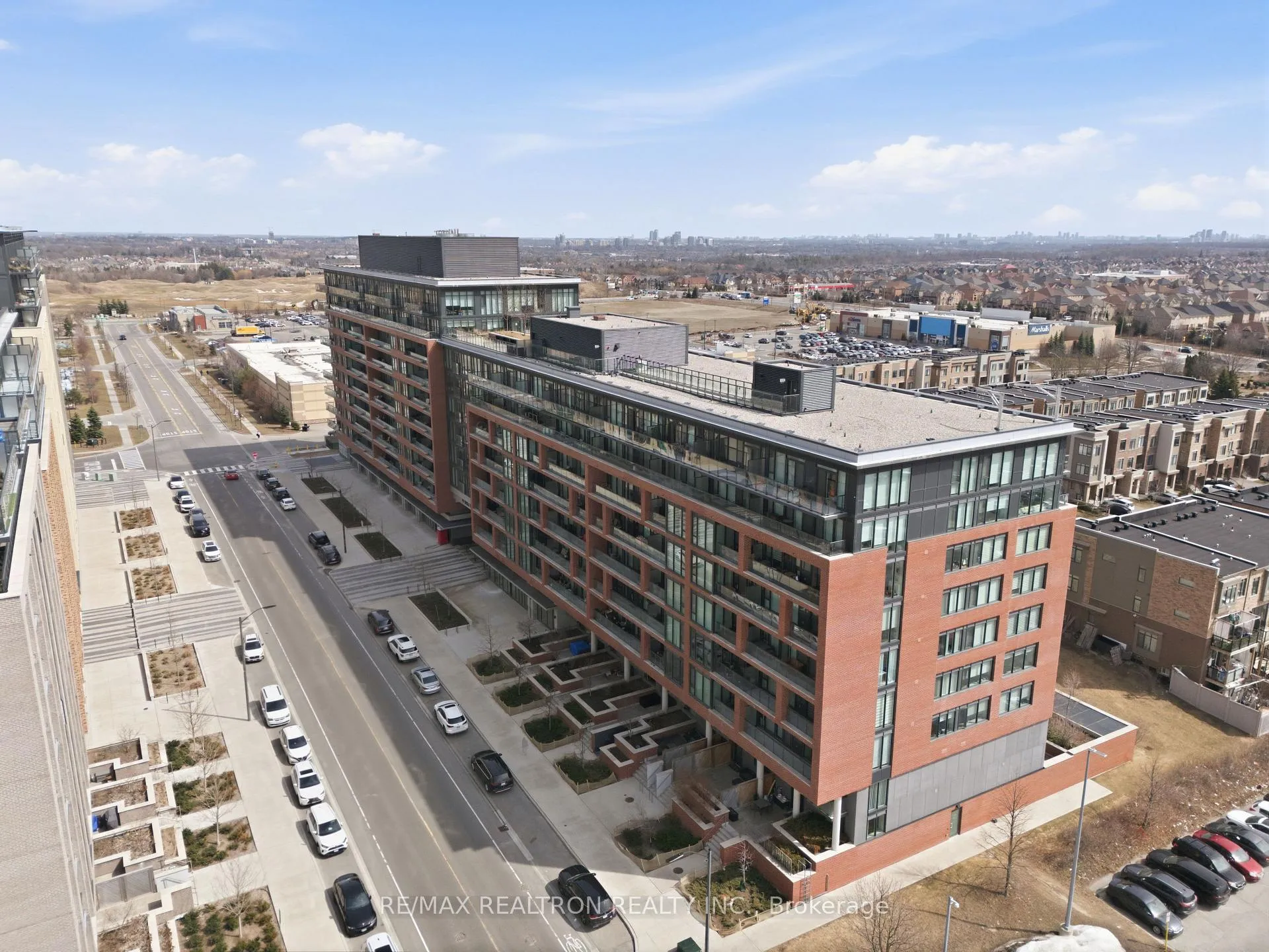 Photo 45 of Unit 305, 99 Eagle Rock Way, Vaughan, Rural Vaughan — HOMEH