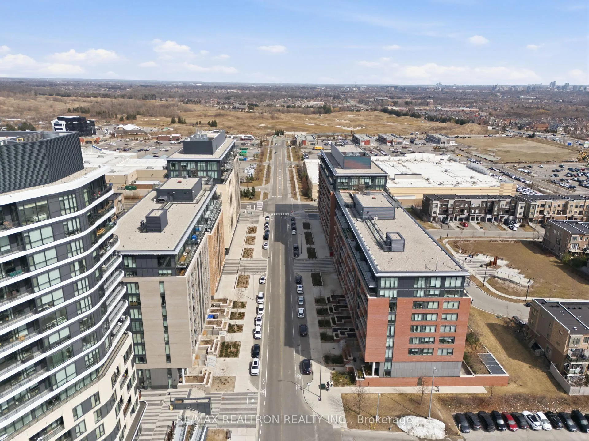 Photo 46 of Unit 305, 99 Eagle Rock Way, Vaughan, Rural Vaughan — HOMEH