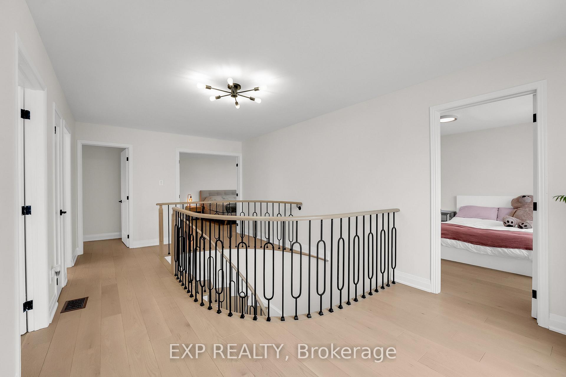 Photo 20 of 168 Chancellor Drive, Vaughan, East Woodbridge — HOMEH