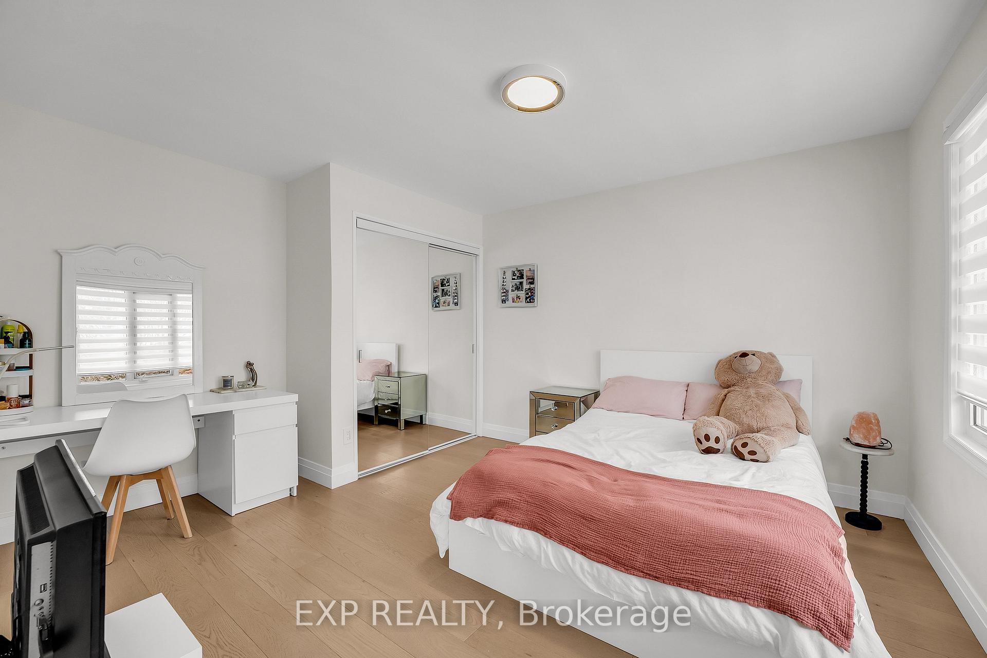 Photo 21 of 168 Chancellor Drive, Vaughan, East Woodbridge — HOMEH