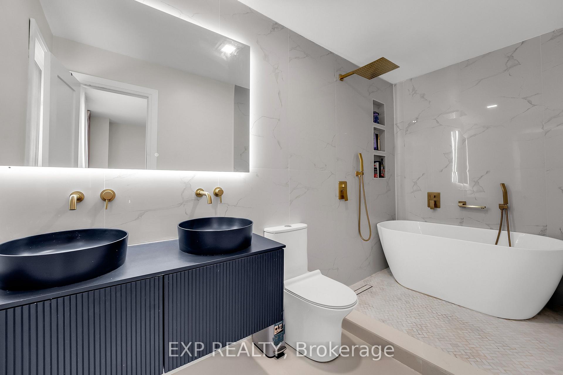 Photo 24 of 168 Chancellor Drive, Vaughan, East Woodbridge — HOMEH
