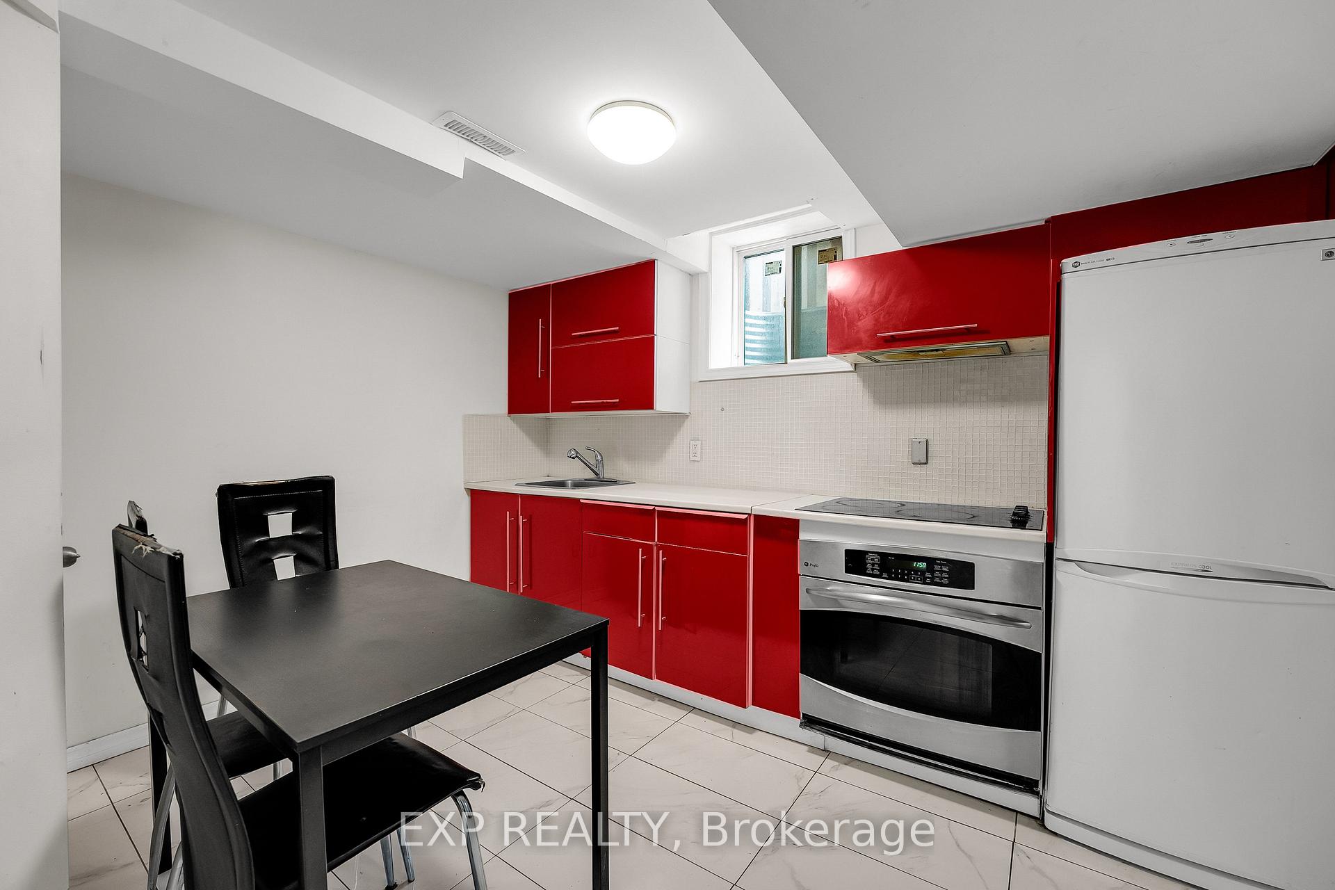 Photo 31 of 168 Chancellor Drive, Vaughan, East Woodbridge — HOMEH
