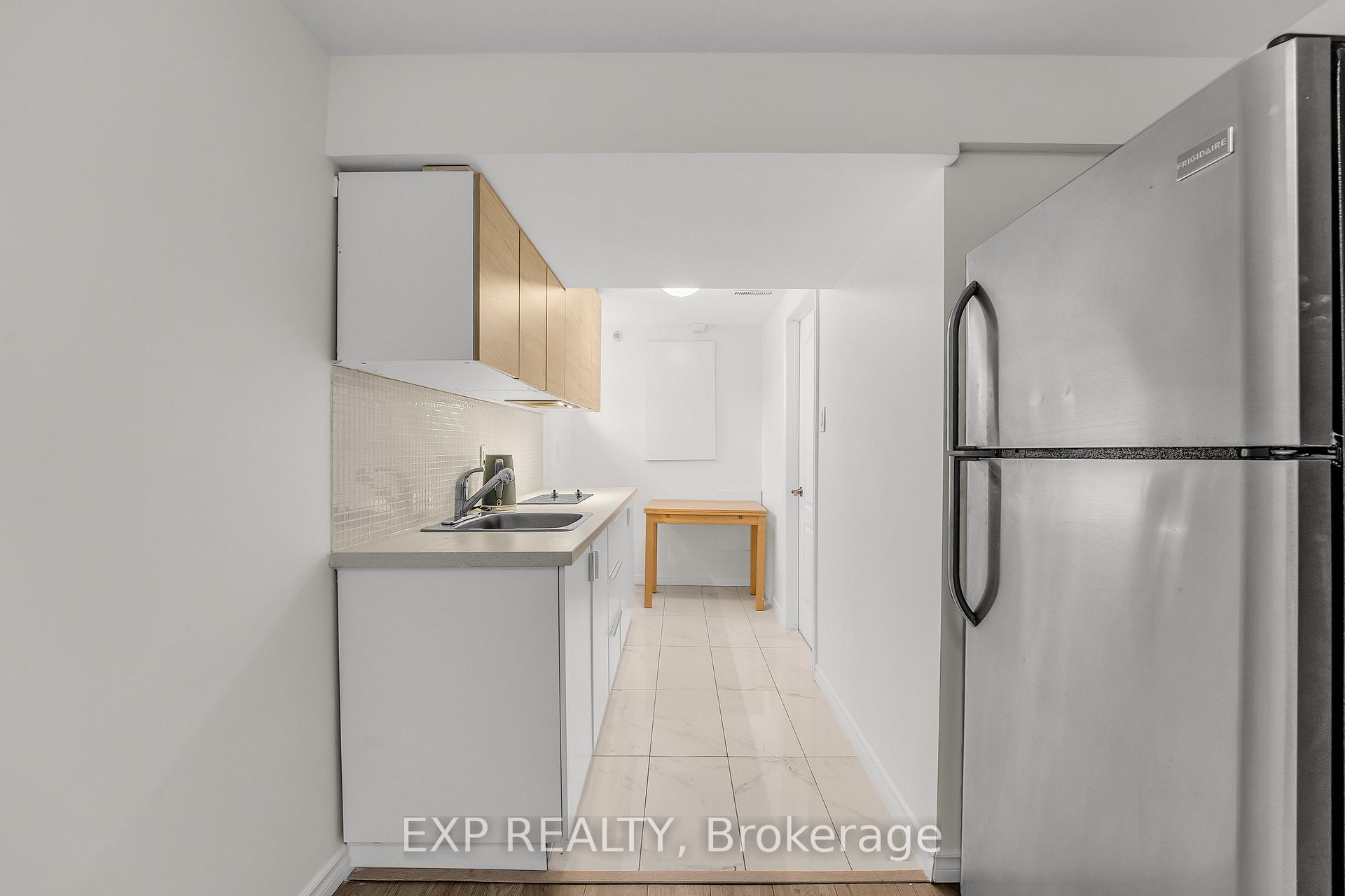 Photo 37 of 168 Chancellor Drive, Vaughan, East Woodbridge — HOMEH