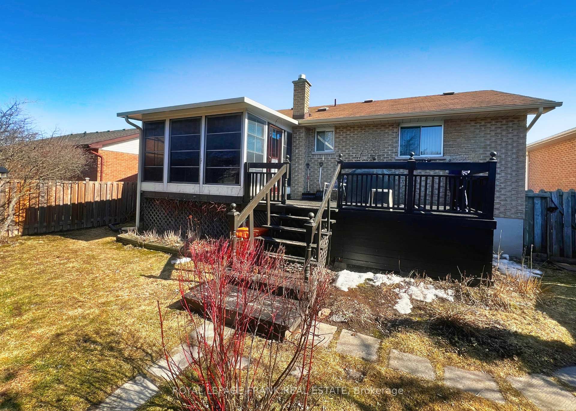 Photo 6 of 2496 Farmcrest Avenue, Peterborough, Ashburnham Ward 4 — HOMEH