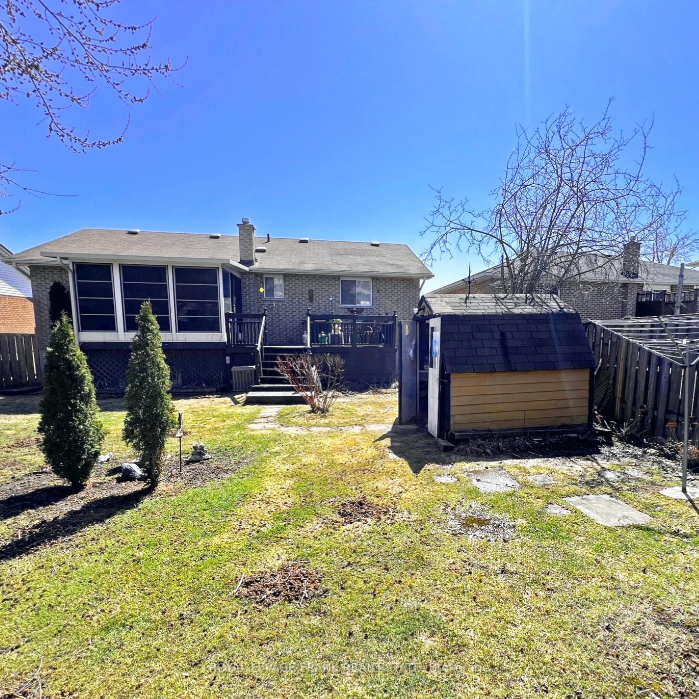 Photo 13 of 2496 Farmcrest Avenue, Peterborough, Ashburnham Ward 4 — HOMEH