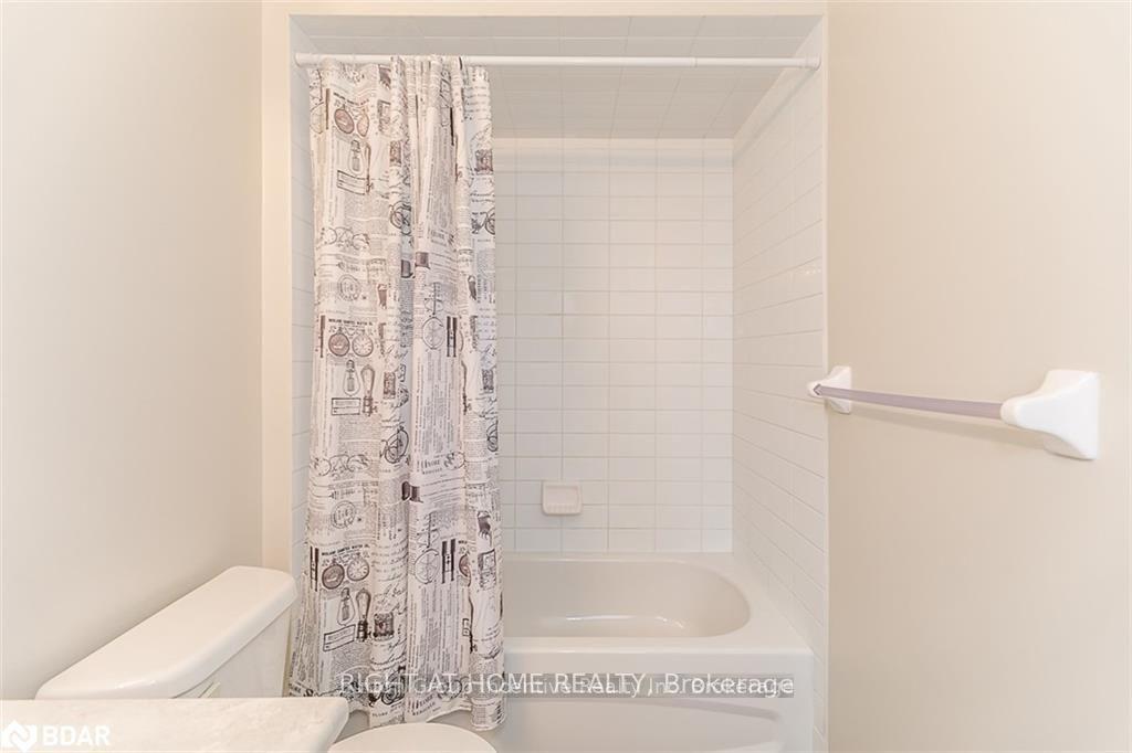 Photo 13 of 98 Pearcey Crescent, Barrie, West Bayfield — HOMEH