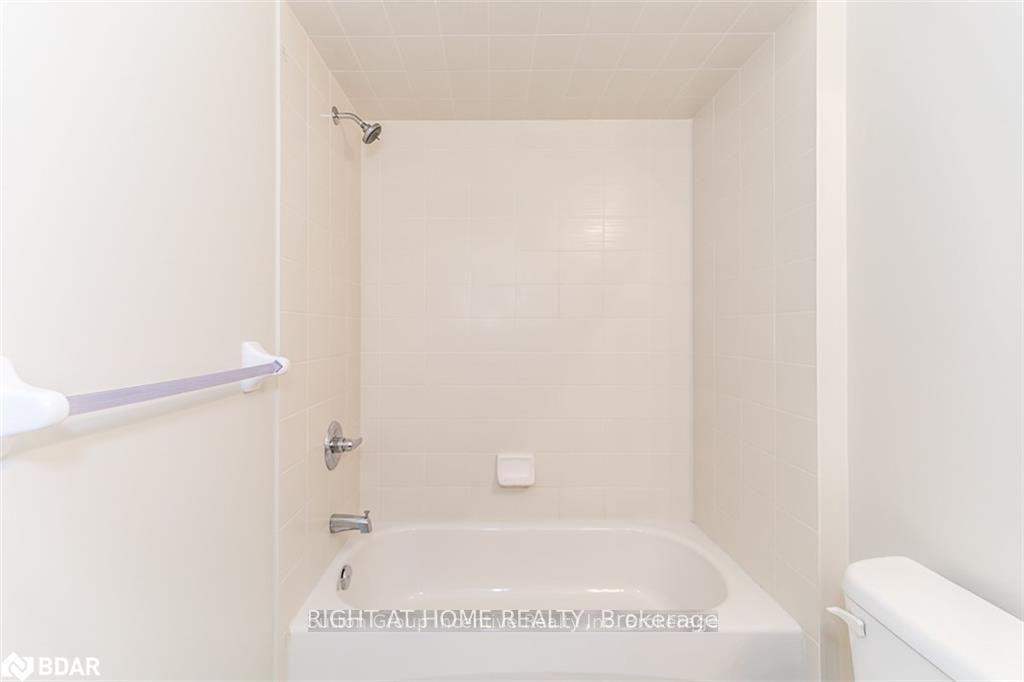 Photo 16 of 98 Pearcey Crescent, Barrie, West Bayfield — HOMEH