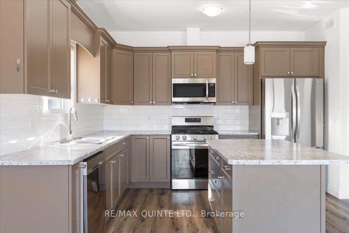 Photo 12 of 125 Sienna Avenue, Belleville, Belleville Ward — HOMEH