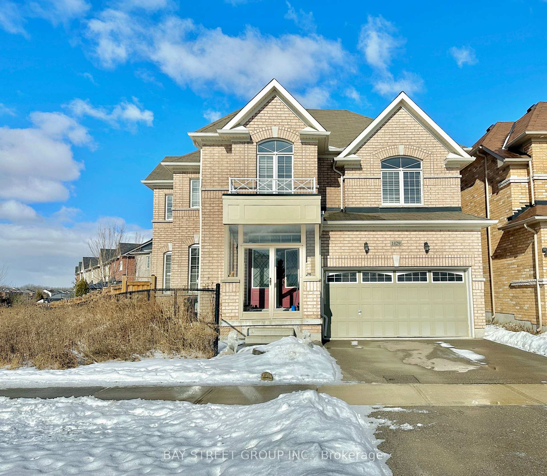 Front of 1429 Laurier Avenue